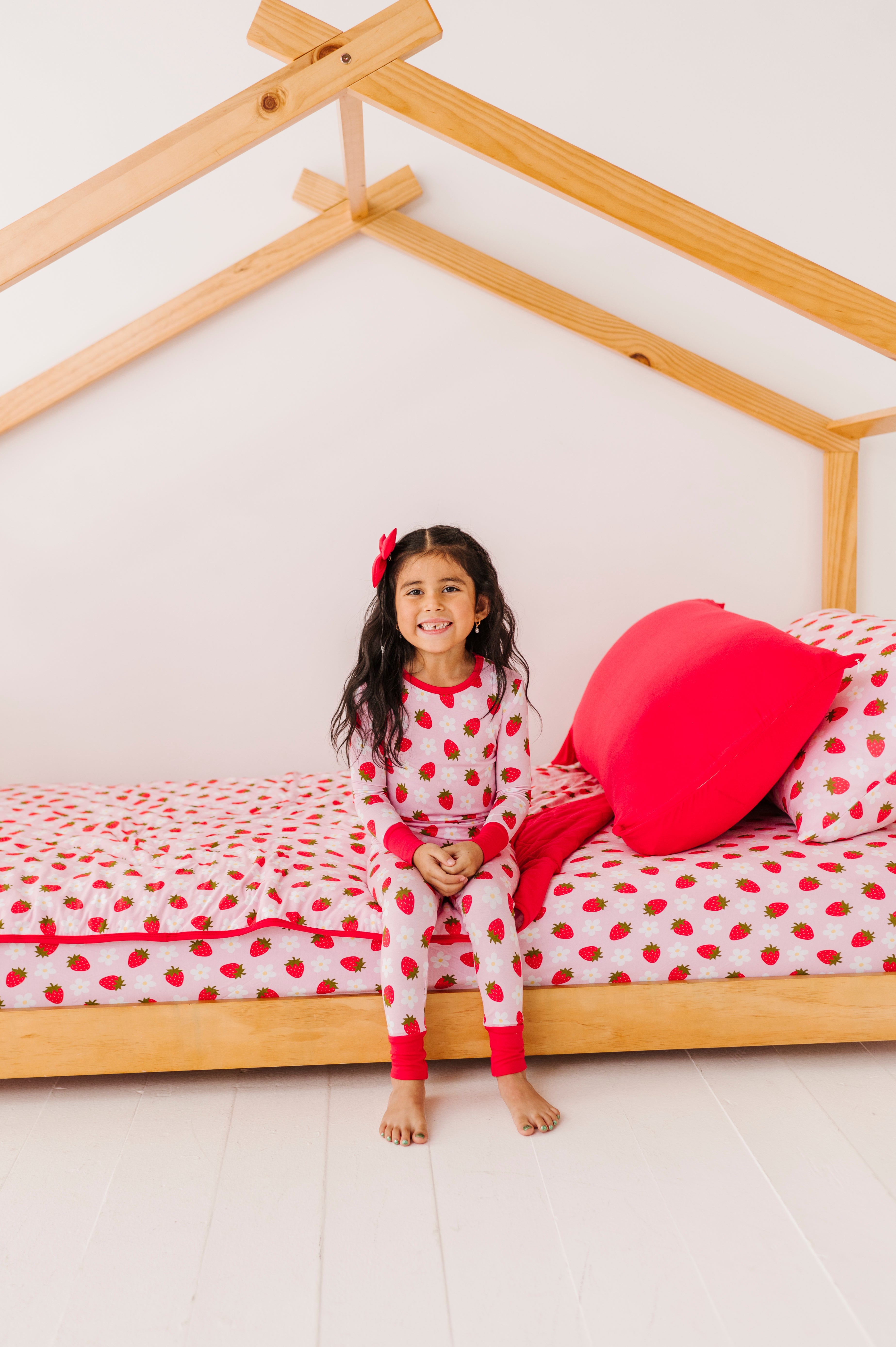 TWO PIECE JAMMIES - STRAWBERRY FIELDS