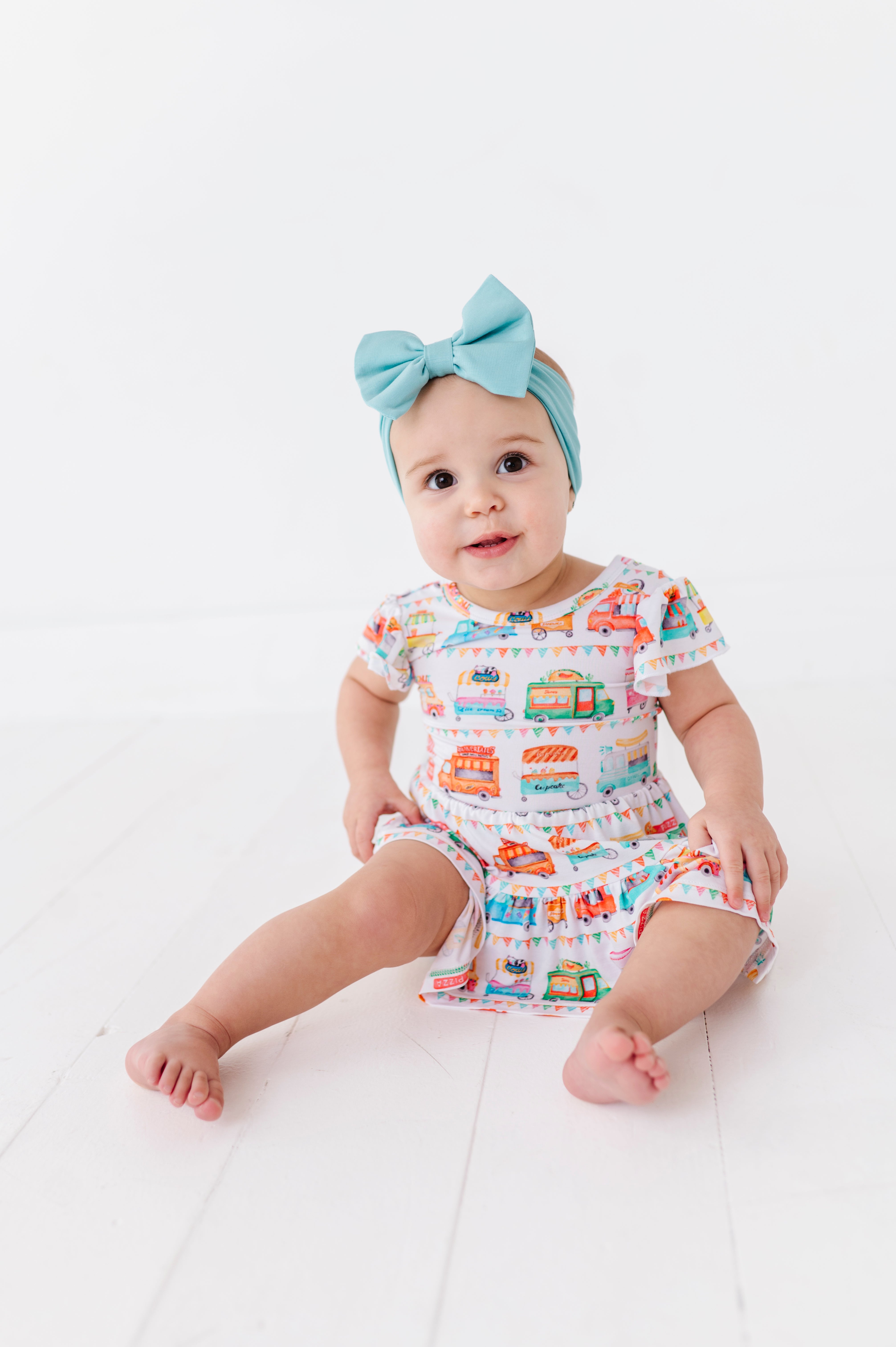 SOLID BOW - FOODIE EXPRESS