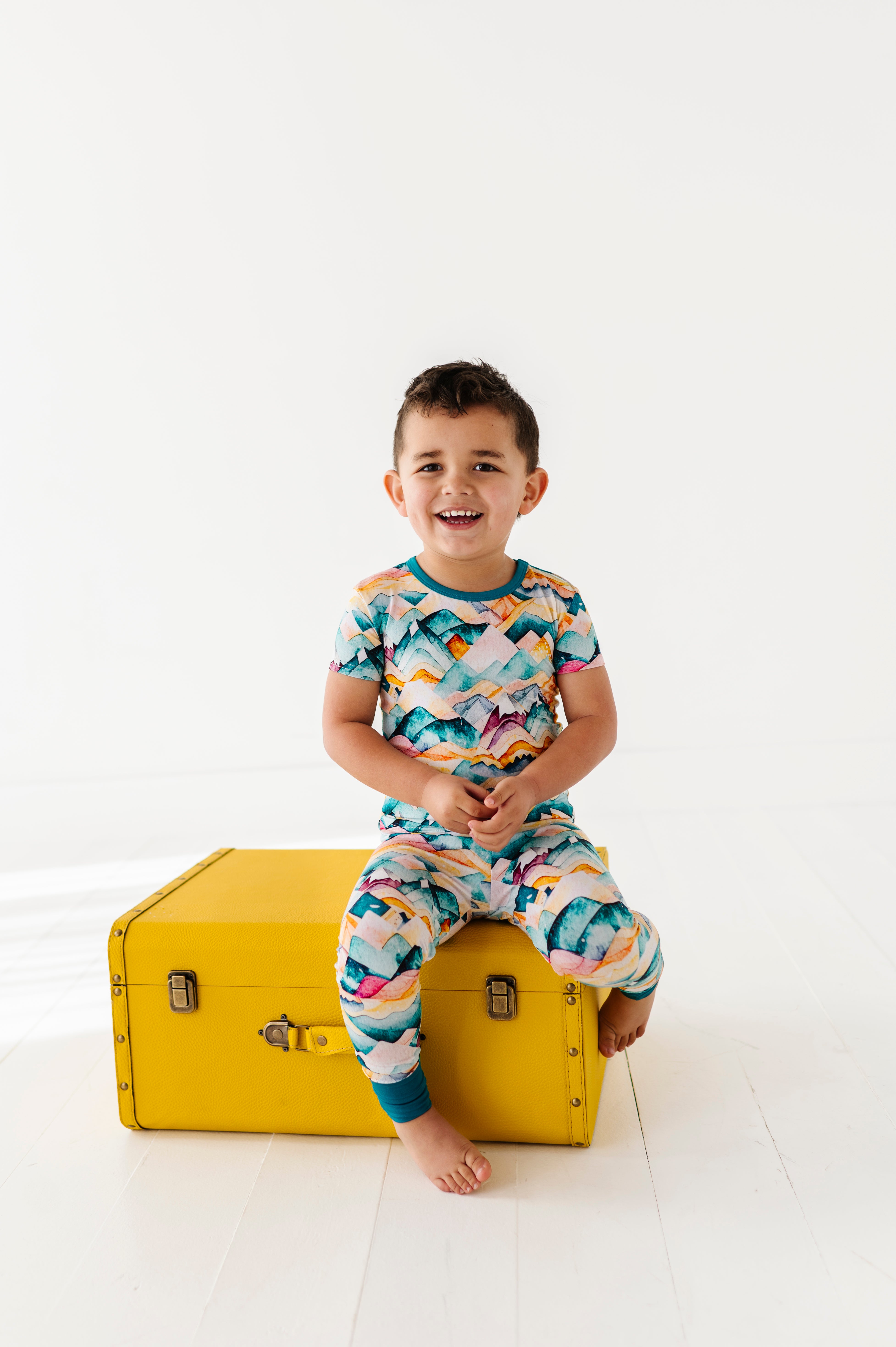 TWO PIECE SHORT SLEEVE WITH PANTS JAMMIES - SPRING MOUNTAINS