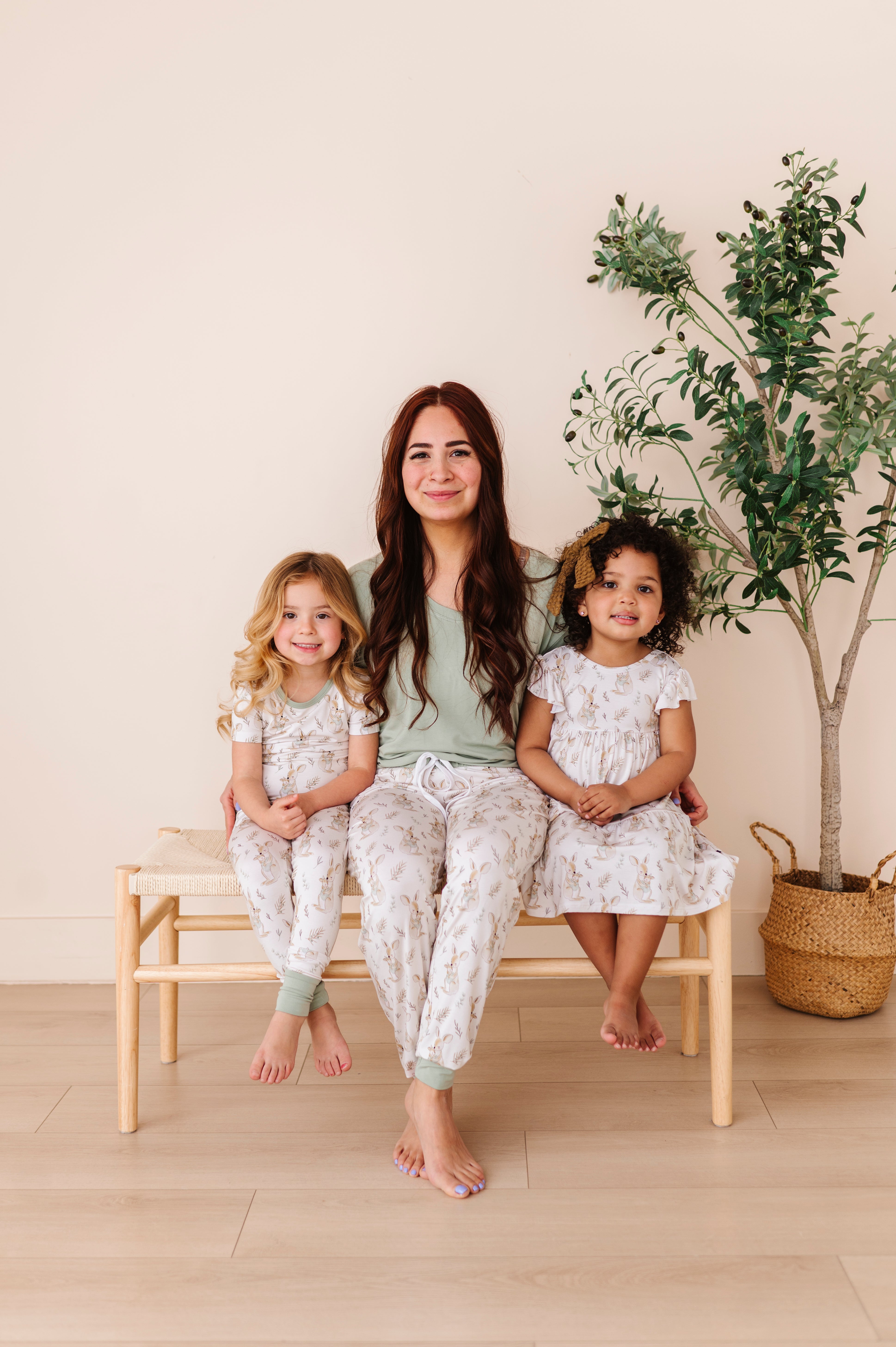 WOMEN'S SLEEPY PANTS - LOVE ROO SO MUCH