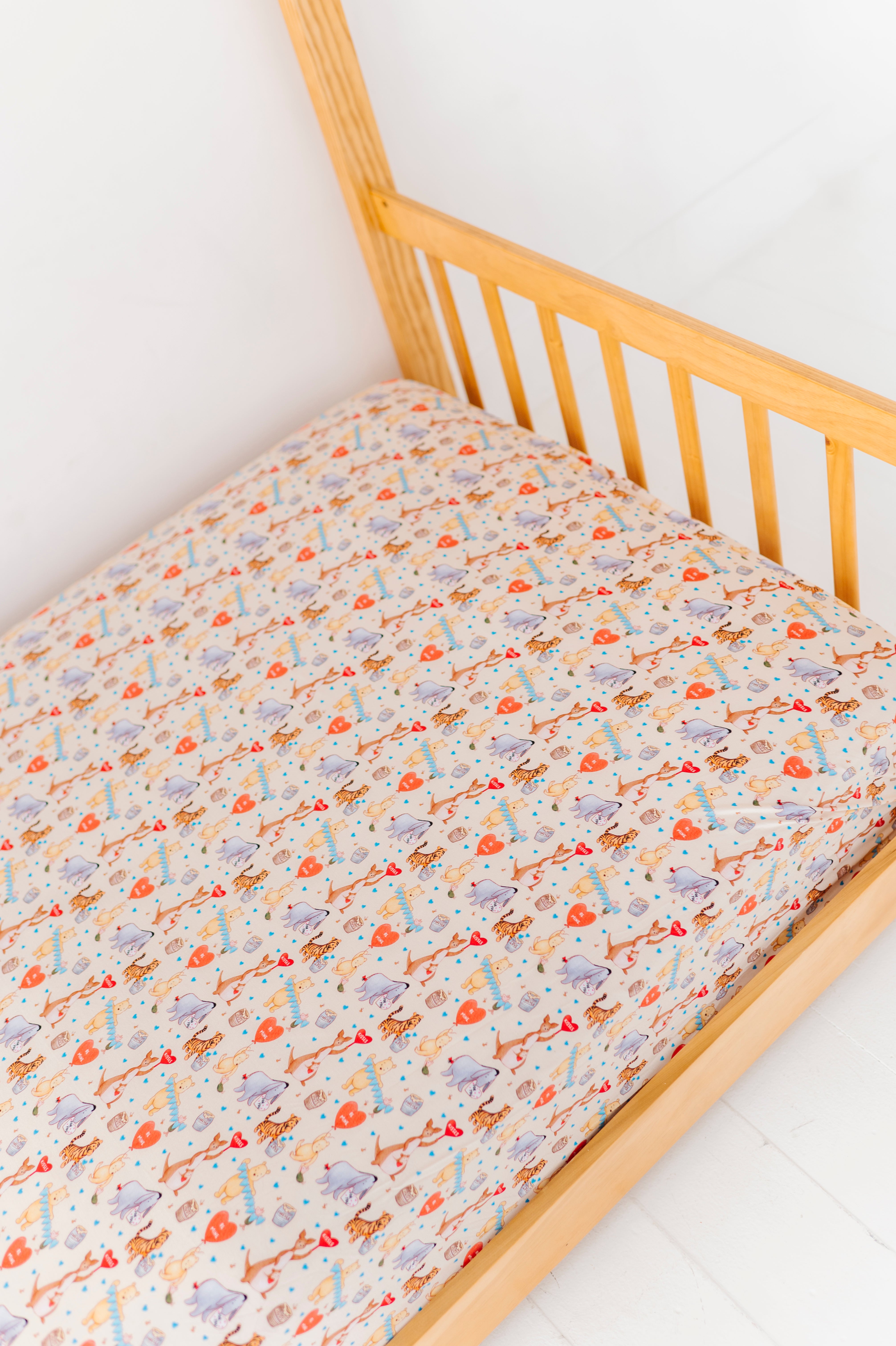 TWIN FITTED SHEET - 100 ACRES OF HUGS