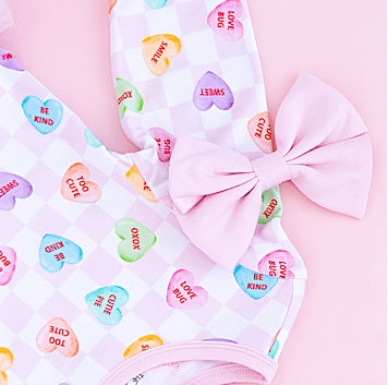 BIG CLIP BOW - XOXO - The Sleepy Sloth