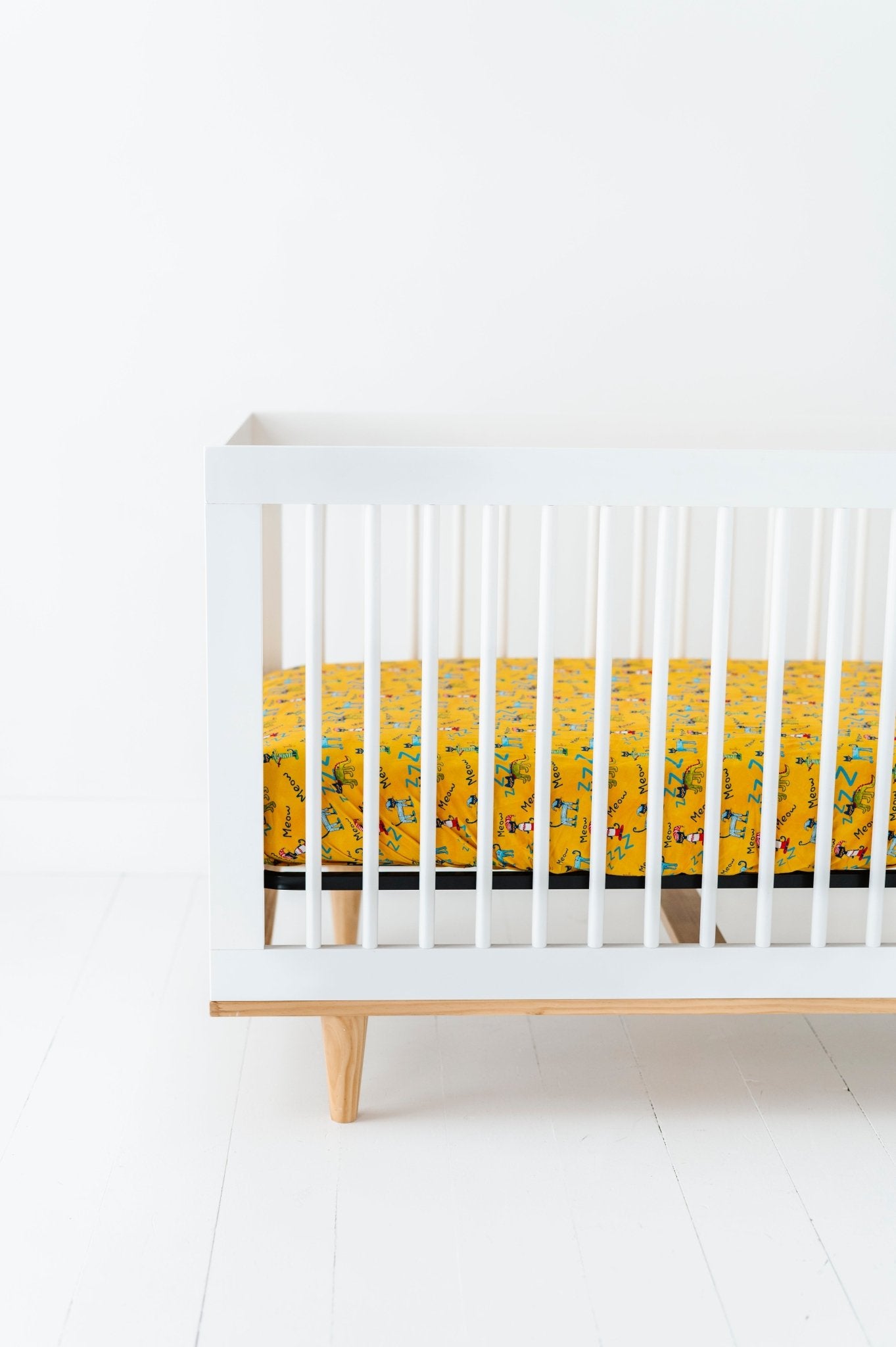 CRIB SHEET - BEDTIME BLUES - The Sleepy Sloth