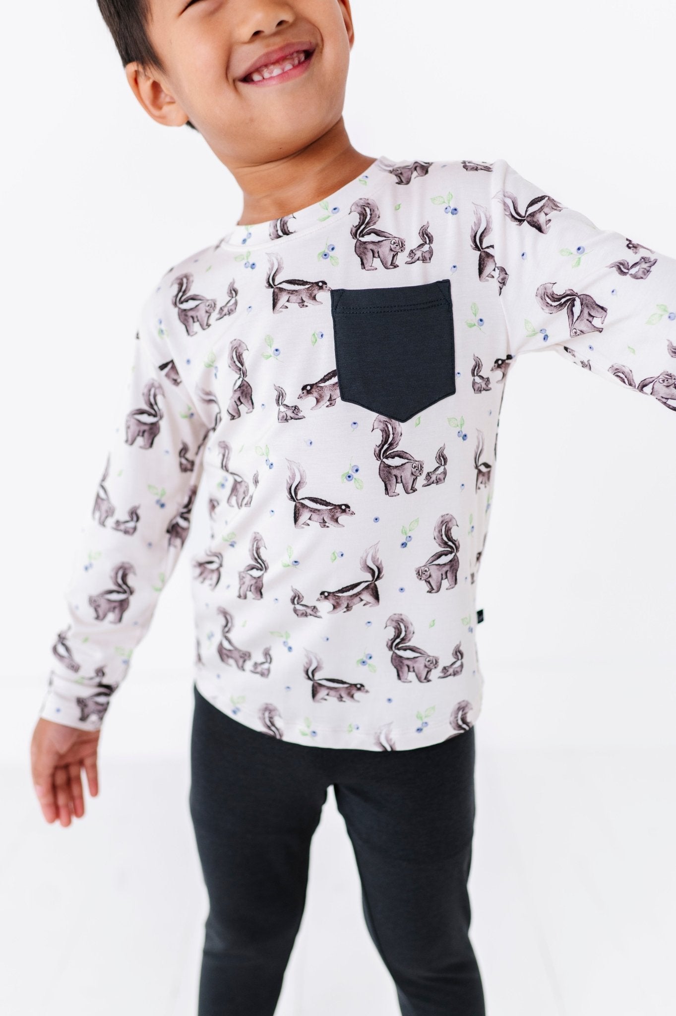LONG SLEEVE POCKET TEE - BERRY STINKY - The Sleepy Sloth