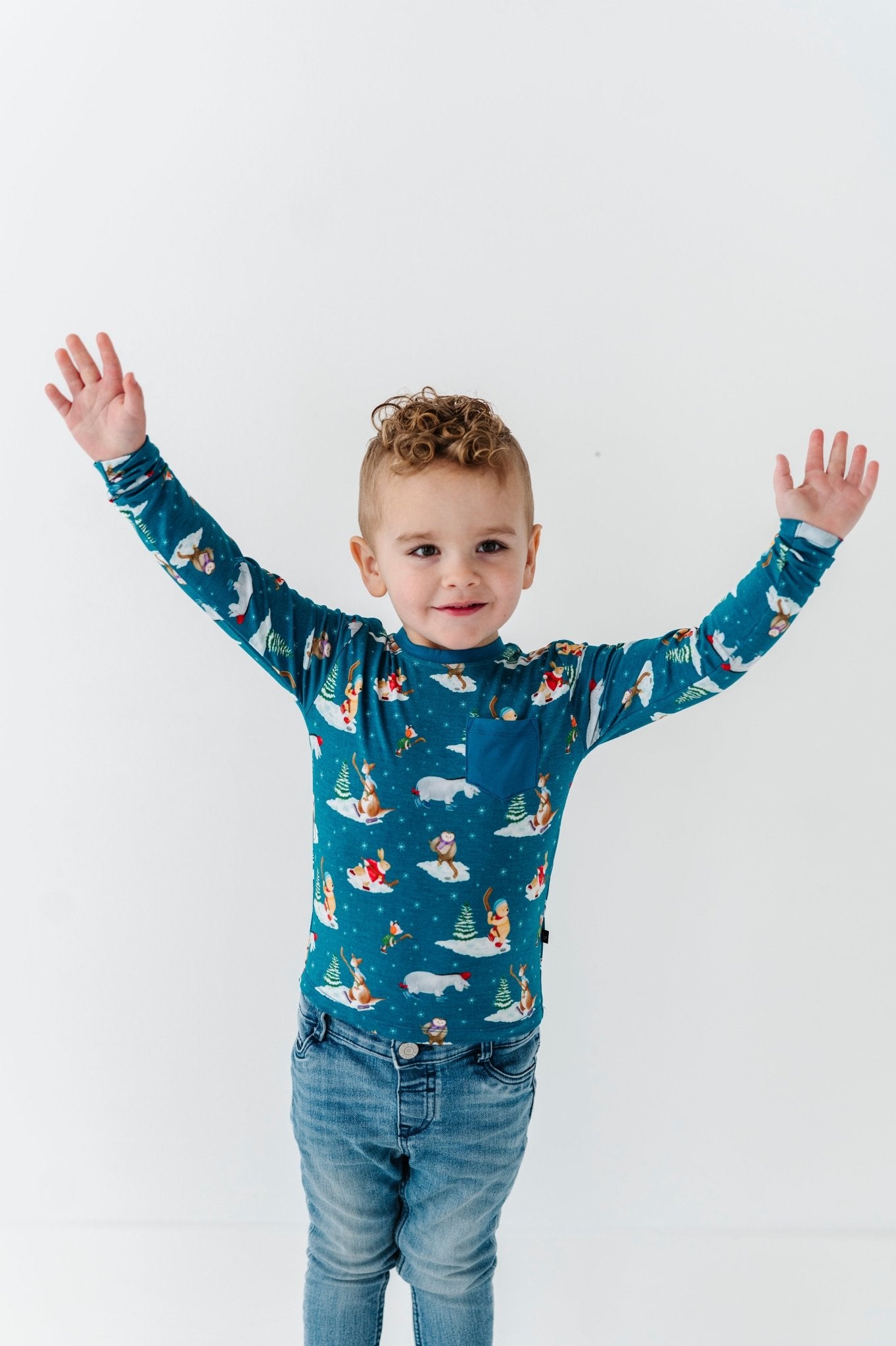 LONG SLEEVE TEE - WINNIE ON ICE - The Sleepy Sloth