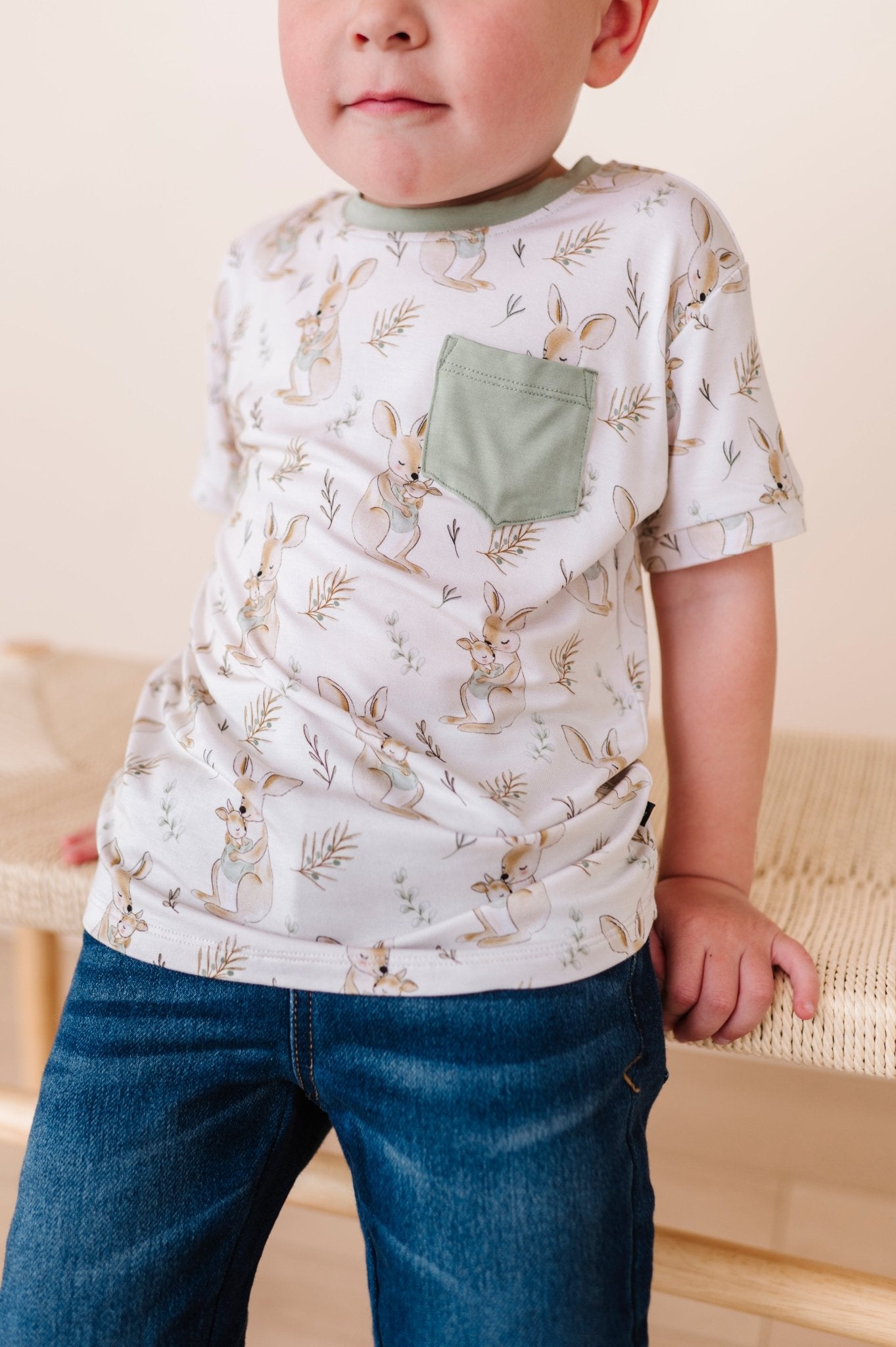 POCKET TEE - LOVE ROO SO MUCH - The Sleepy Sloth