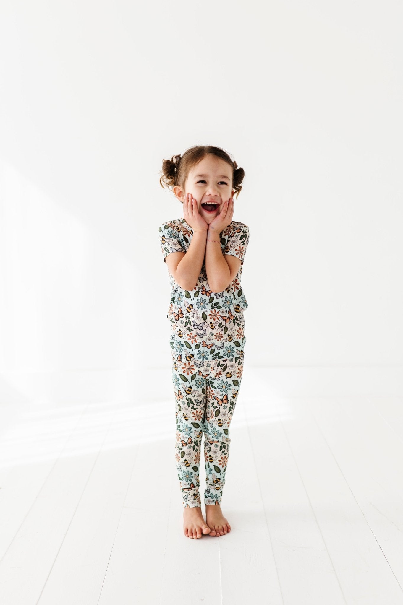 RIBBED TWO PIECE SHORT SLEEVE WITH PANTS JAMMIES - BUZZING BLOSSOMS - The Sleepy Sloth