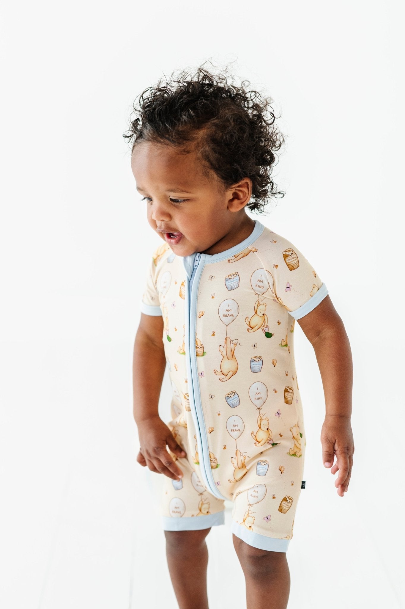 SHORTIE - 100 ACRES OF KINDNESS - The Sleepy Sloth