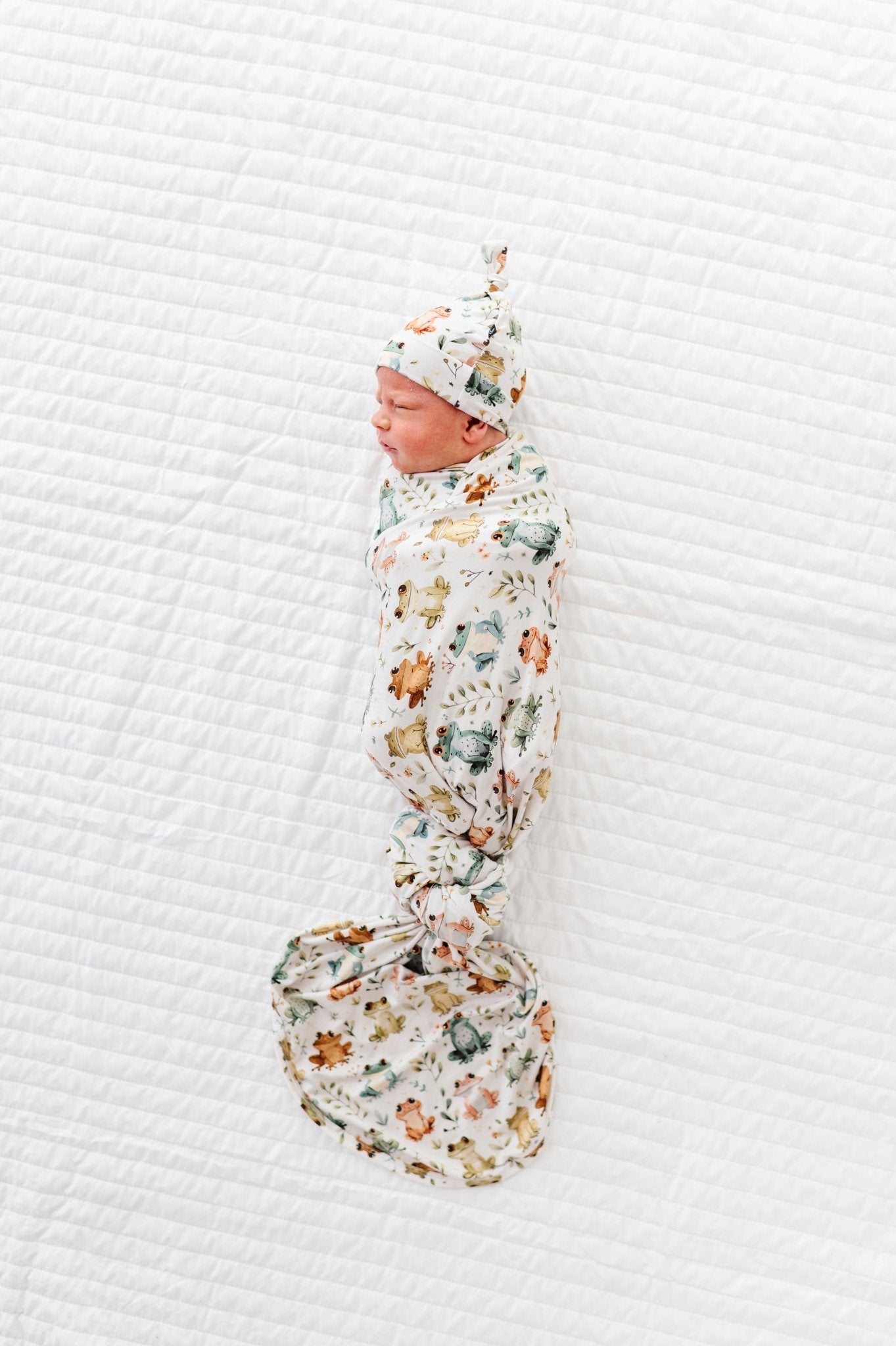 SWADDLE SET - FROGGING AWESOME - The Sleepy Sloth