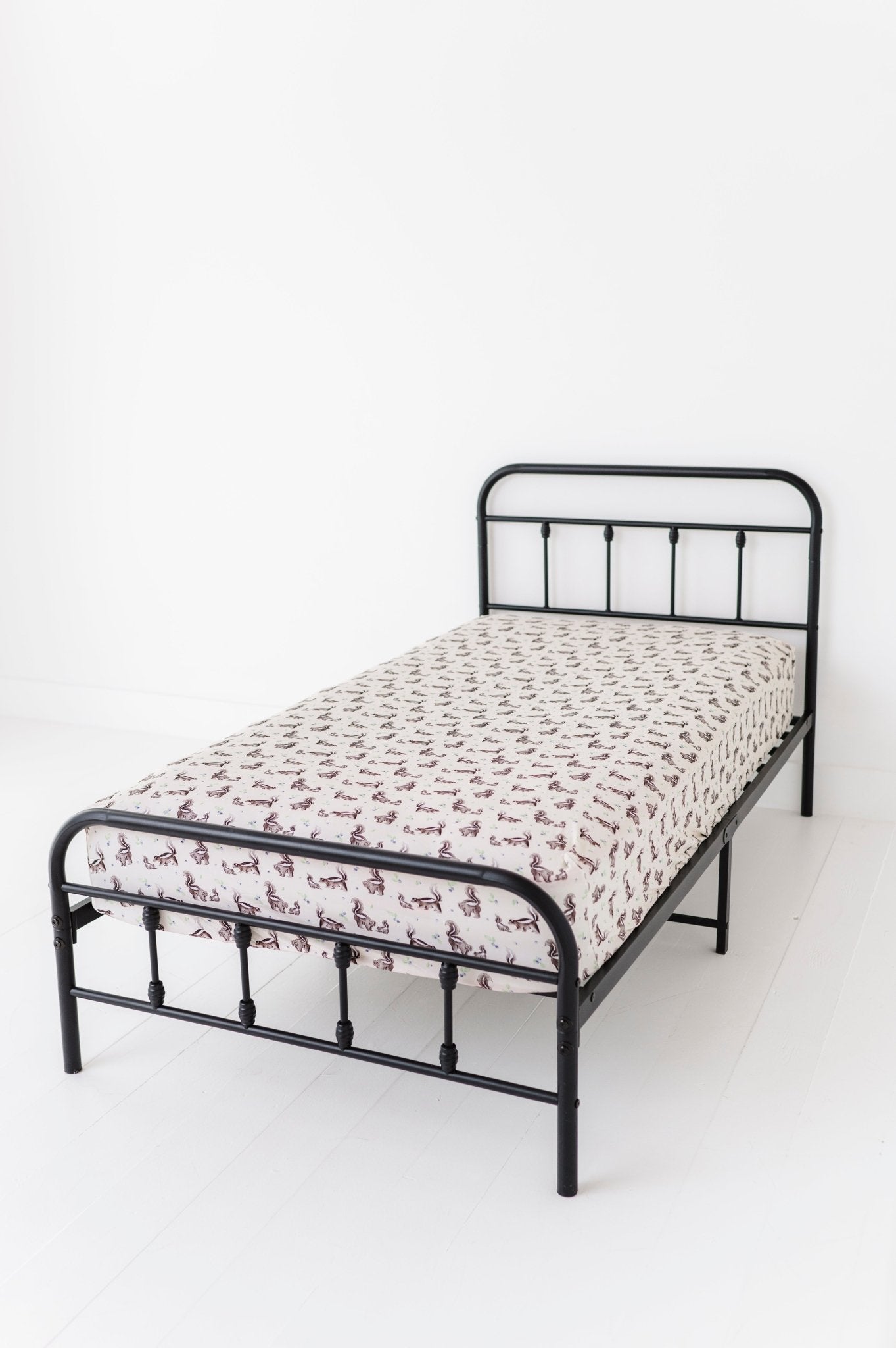 TWIN FITTED SHEET - BERRY STINKY - The Sleepy Sloth