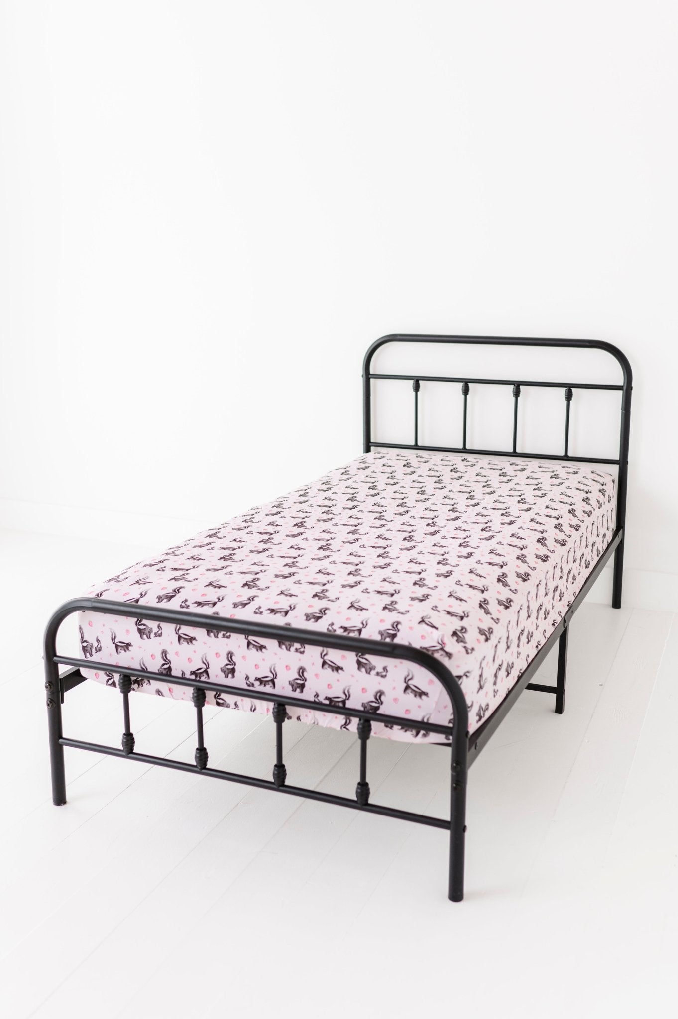 TWIN FITTED SHEET - BERRY SWEET - The Sleepy Sloth