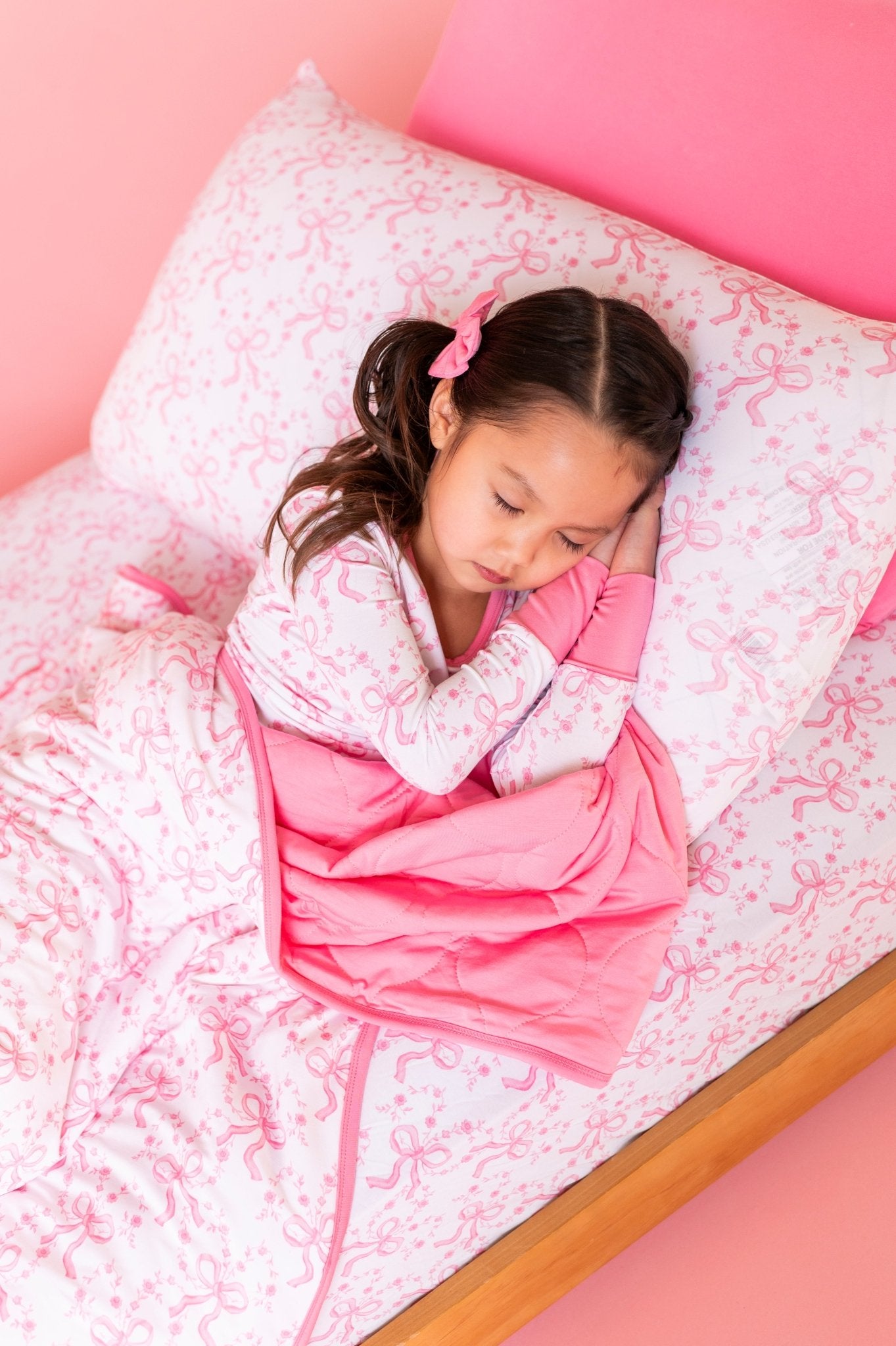 TWIN FITTED SHEET - LOVELACE BOWS - The Sleepy Sloth