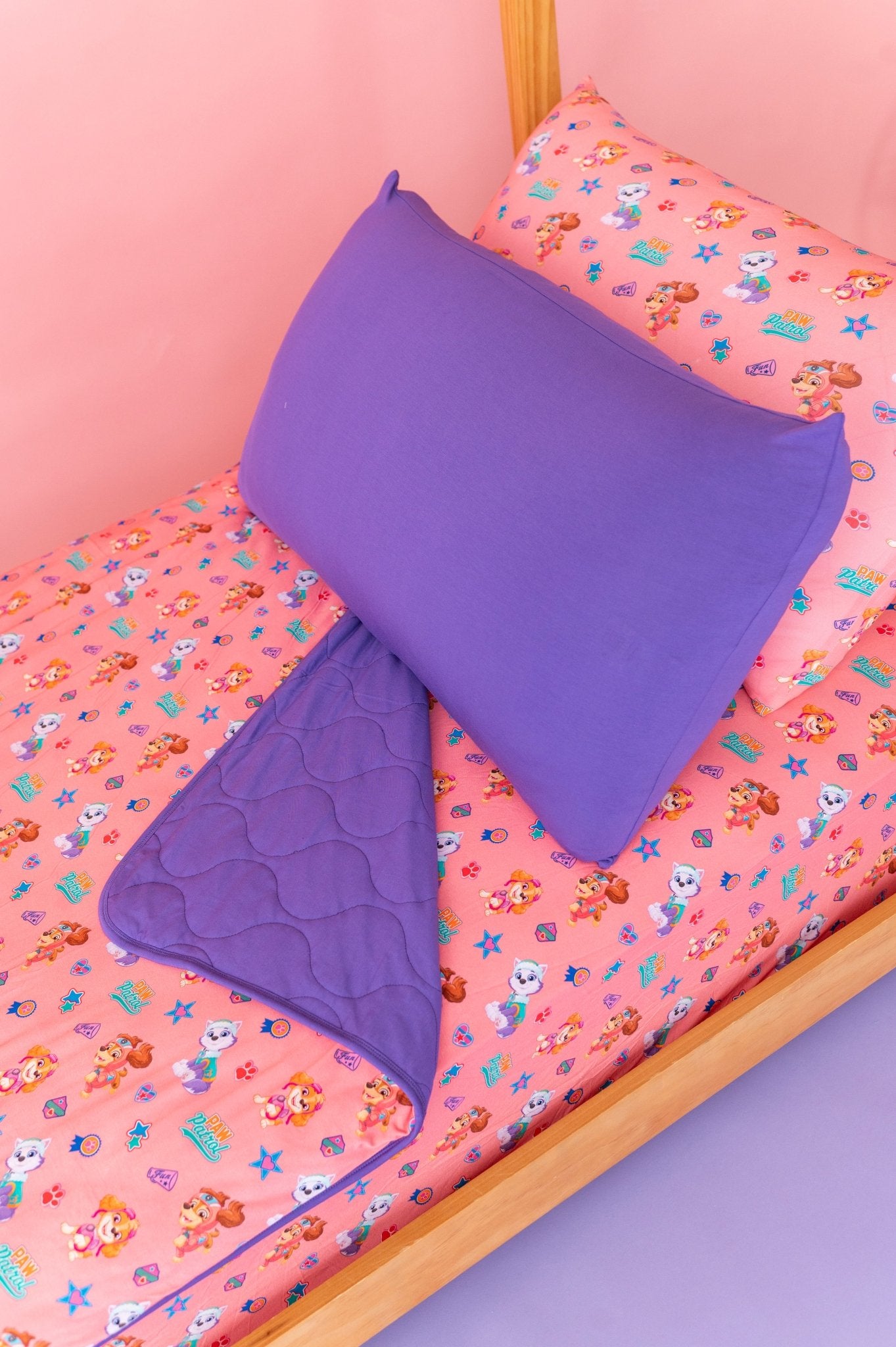 TWIN FITTED SHEET - PAW PATROL™ ALL - STARS PAWfect Pink Crew - The Sleepy Sloth