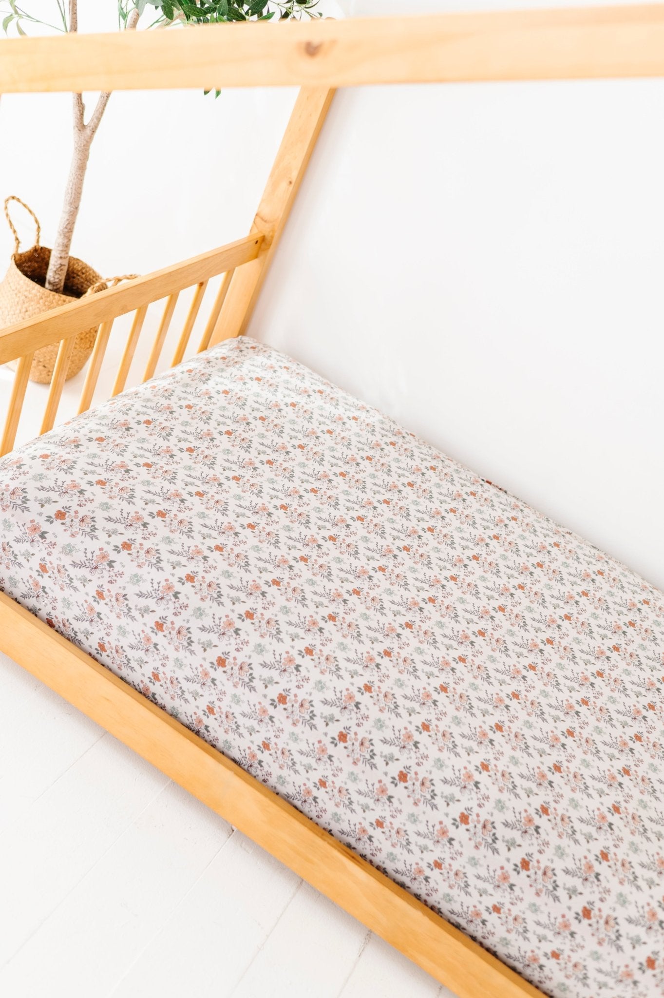 TWIN FITTED SHEET - TIMELESS MEADOW - The Sleepy Sloth