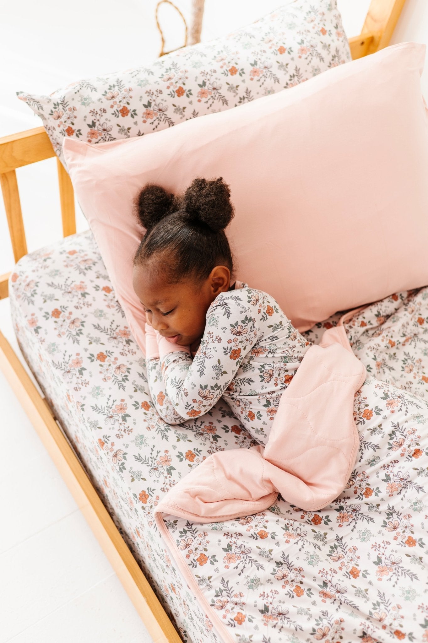 TWIN FITTED SHEET - TIMELESS MEADOW - The Sleepy Sloth