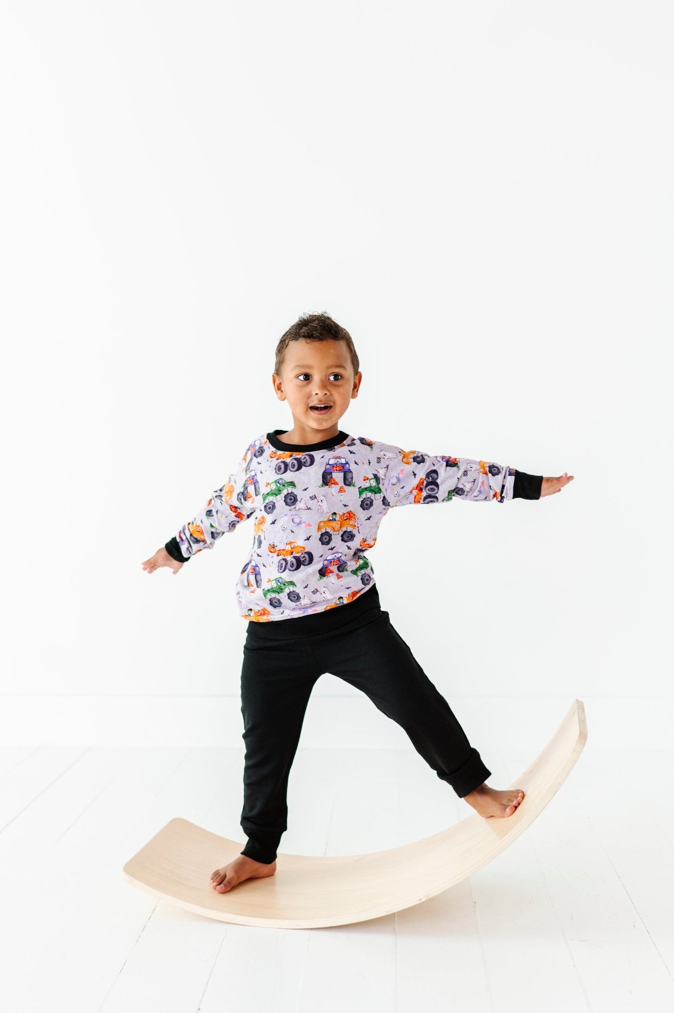 TWO PIECE JOGGER SET - MONSTER RALLY - The Sleepy Sloth