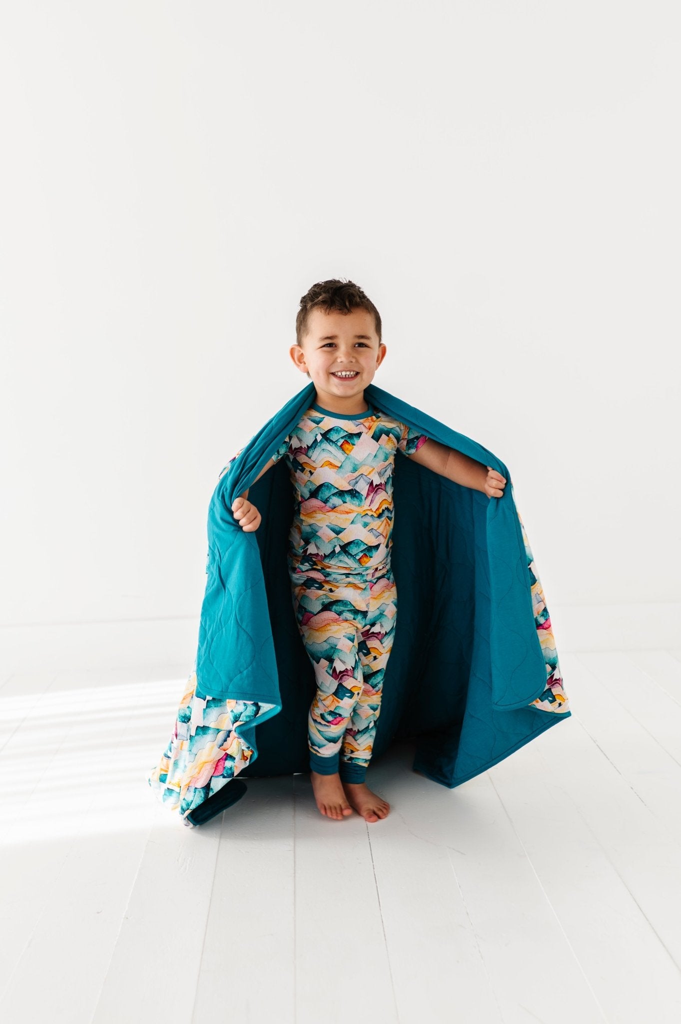TWO PIECE SHORT SLEEVE WITH PANTS JAMMIES - SPRING MOUNTAINS - The Sleepy Sloth
