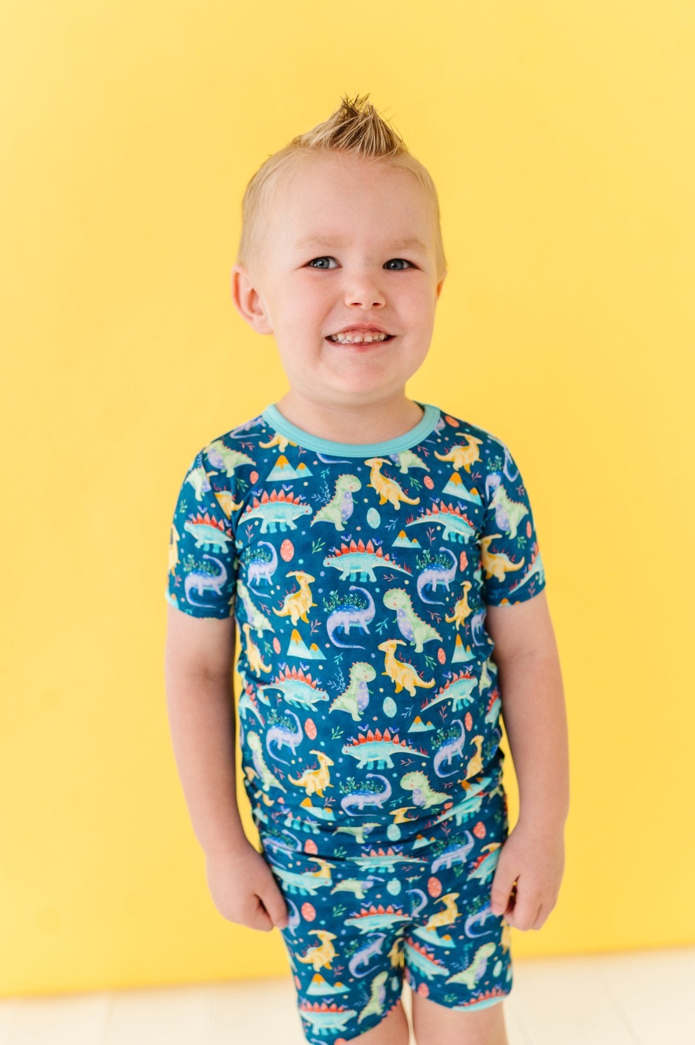 TWO PIECE SHORT SLEEVE WITH SHORTS JAMMIES - TOTALLY ROARSOME - The Sleepy Sloth
