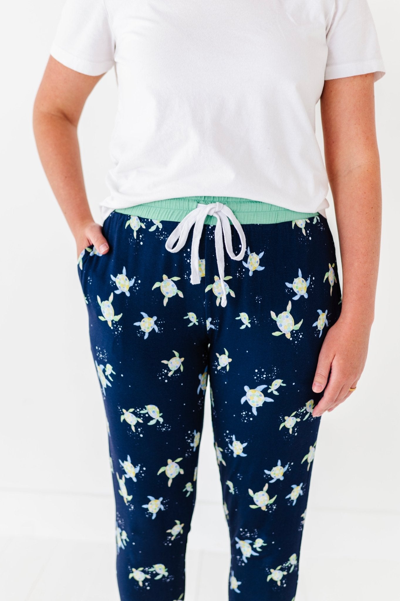 WOMEN'S SLEEPY PANTS - SEA THE STARS - The Sleepy Sloth