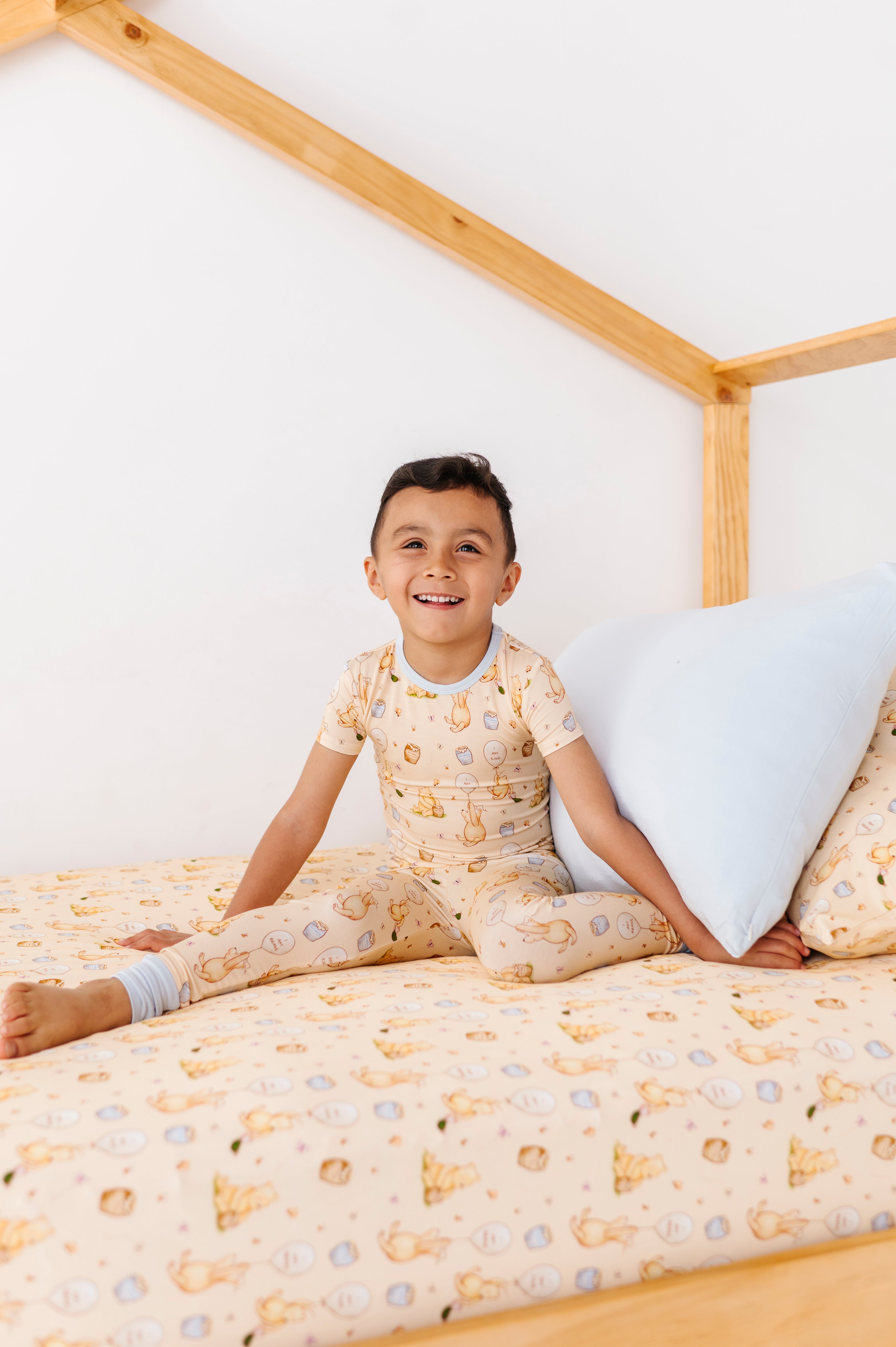 STANDARD PILLOWCASE SET - 100 ACRES OF KINDNESS