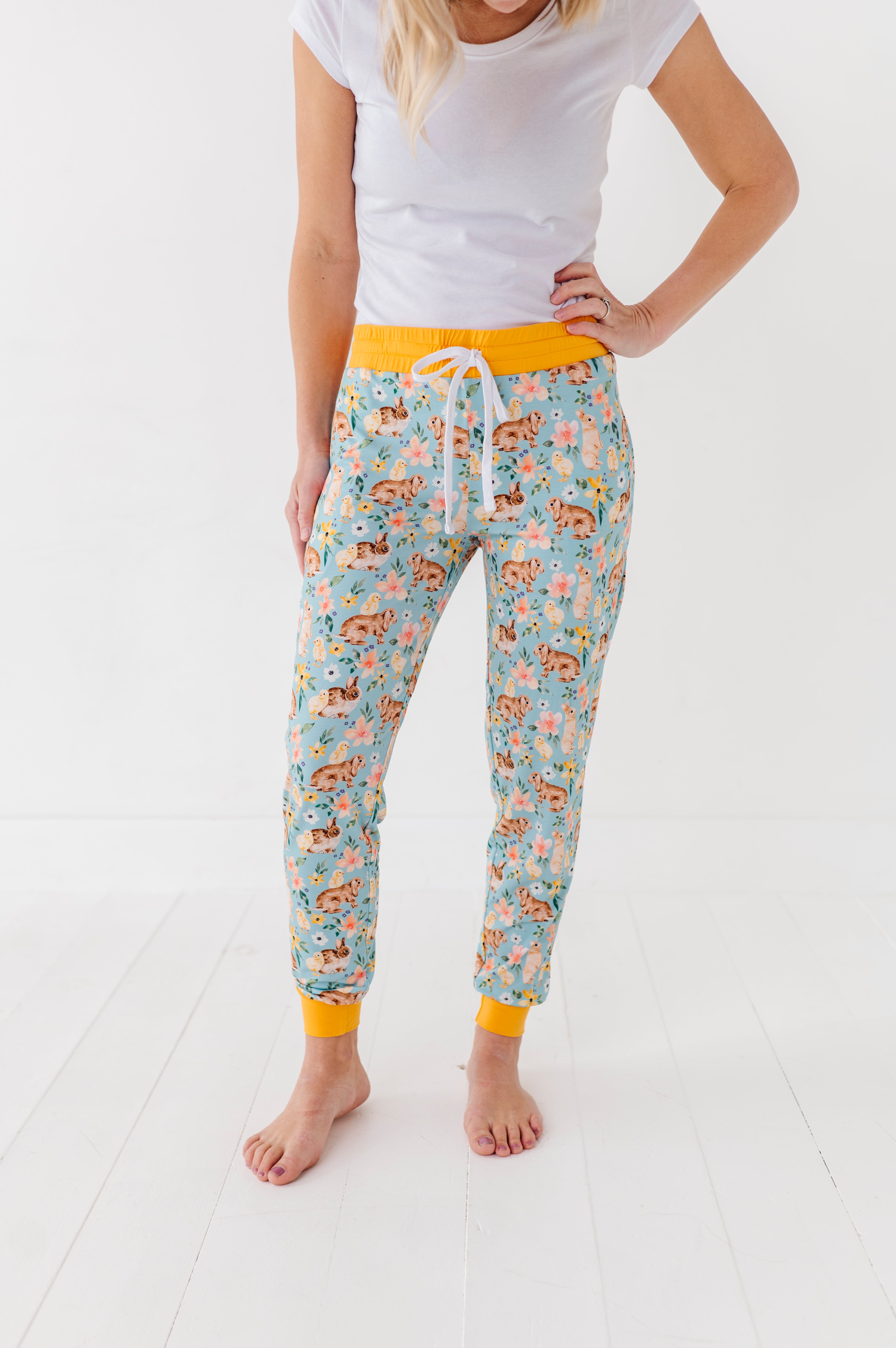 WOMEN'S SLEEPY PANTS - SOMEBUNNY TO LOVE