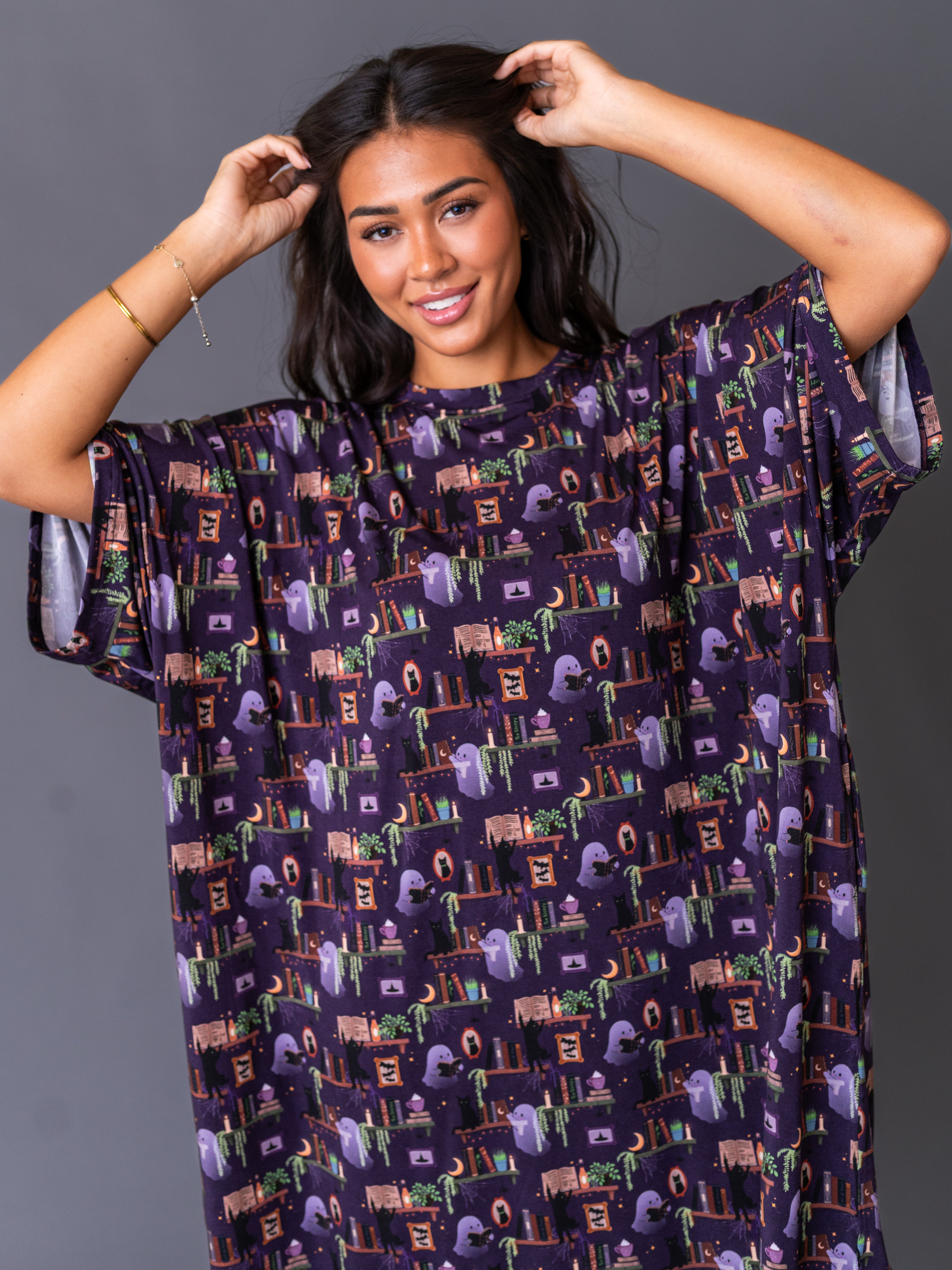 Oversized Lounge Tee - Haunted Library