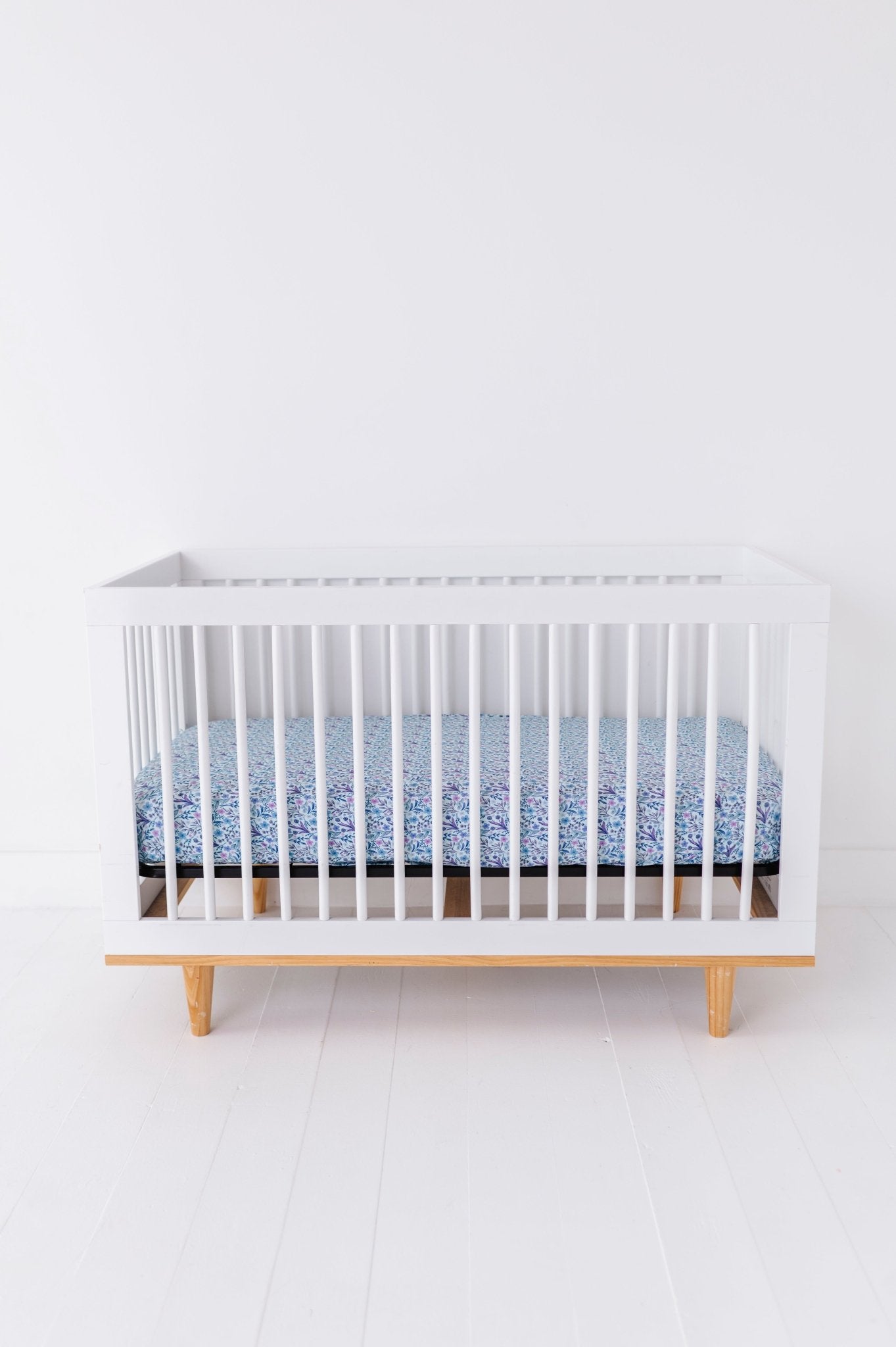 Crib Sheet - LAVENDER LOVE - The Sleepy Sloth