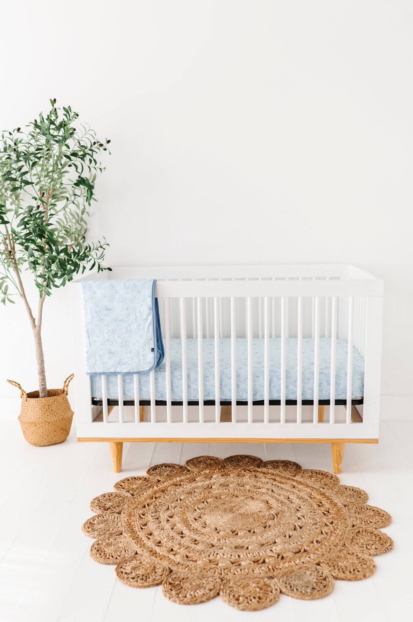 CRIB SHEET - LITTLE ADVENTURERS - The Sleepy Sloth