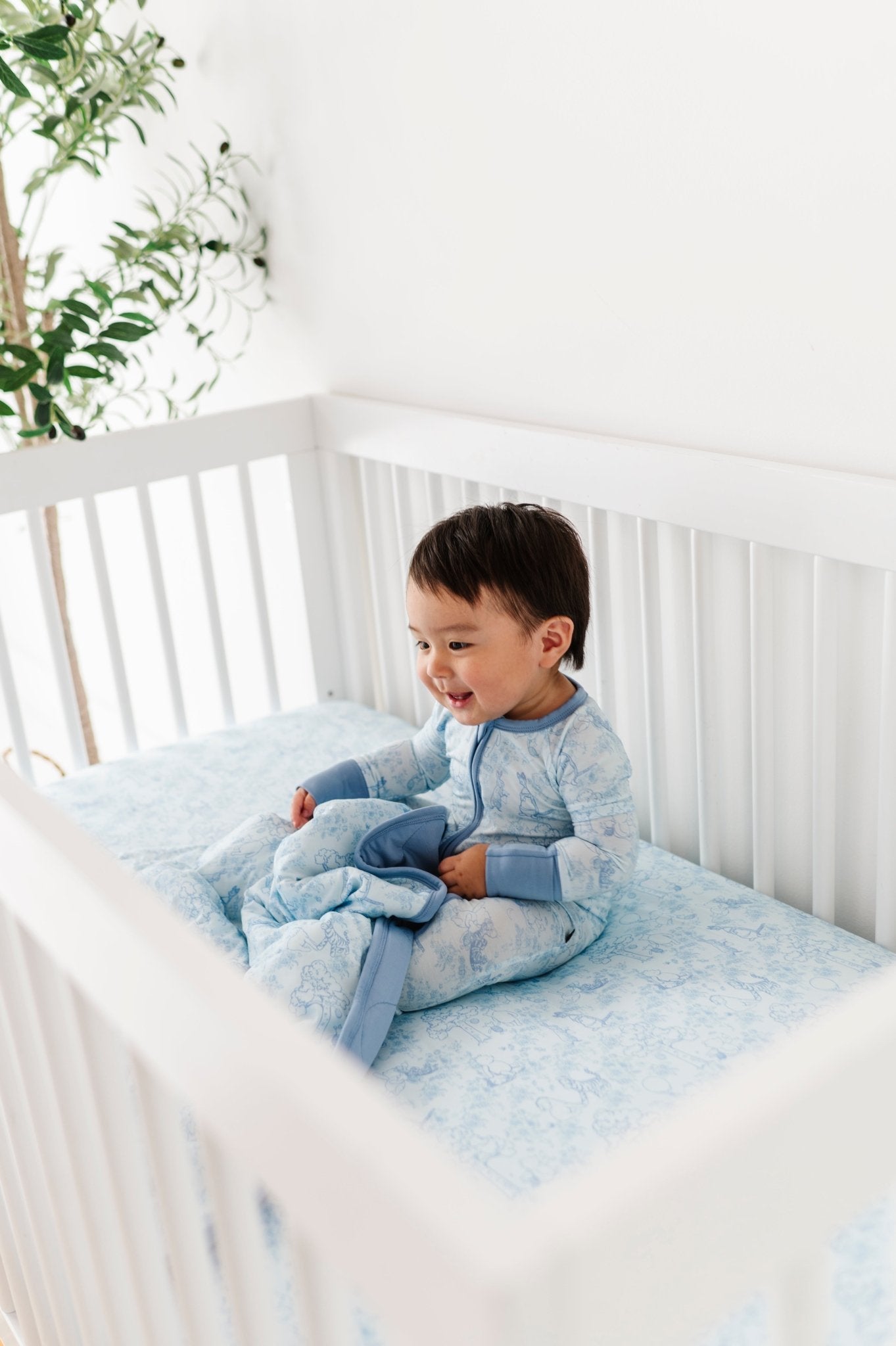 CRIB SHEET - LITTLE ADVENTURERS - The Sleepy Sloth