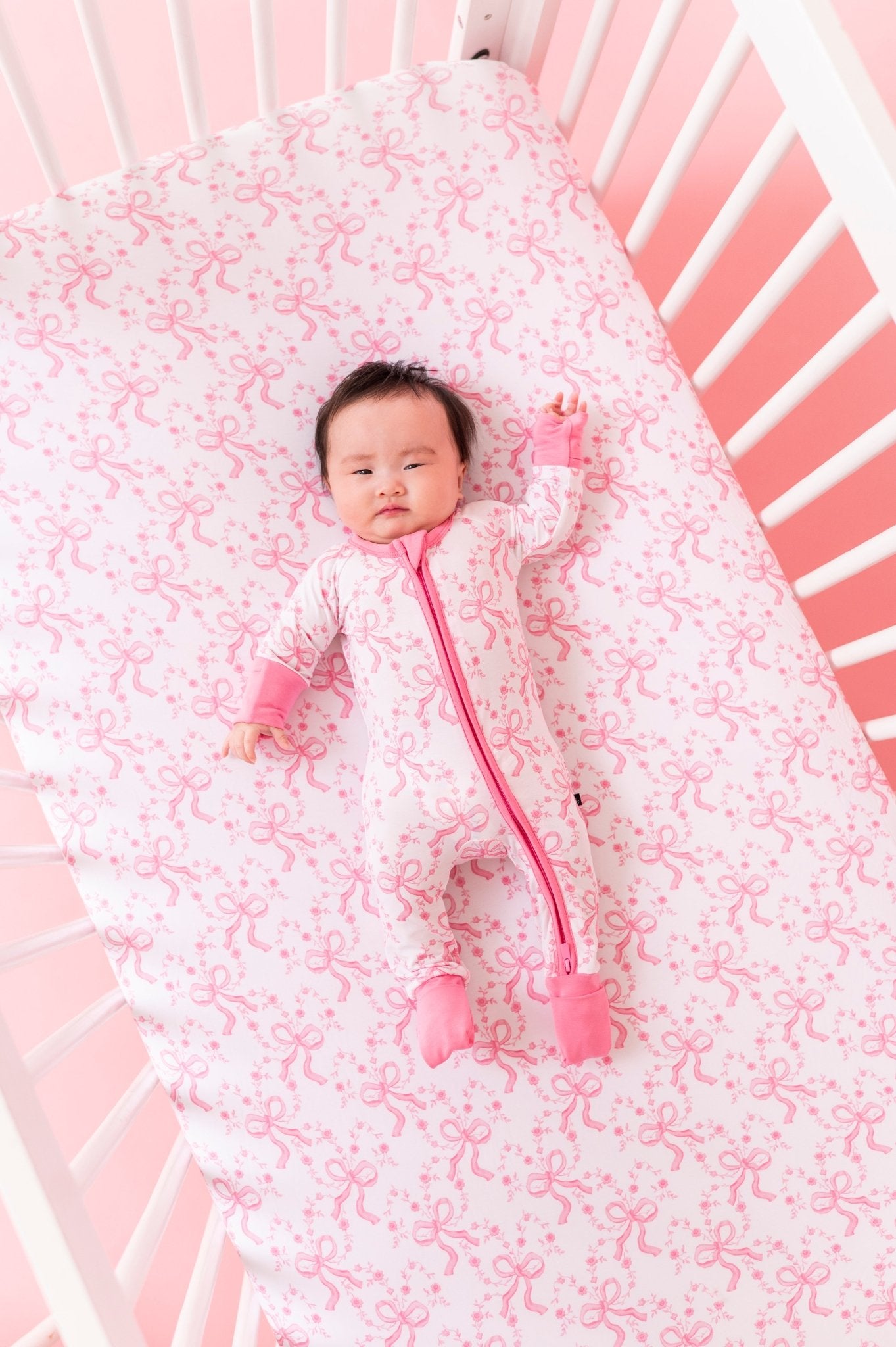 CRIB SHEET - LOVELACE BOWS - The Sleepy Sloth