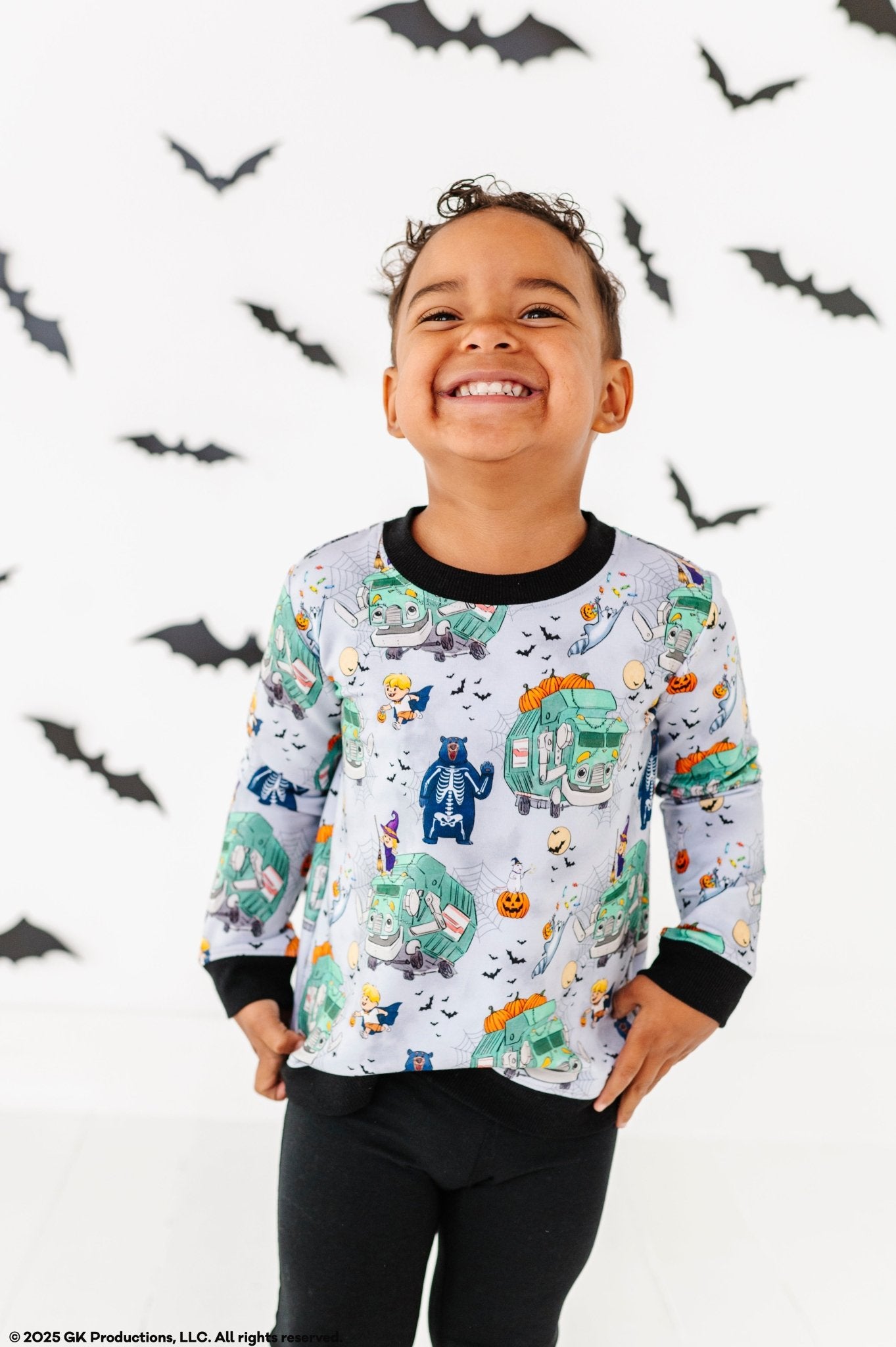 GRAPHIC CREWNECK - A TRASH TRUCK™ HALLOWEEN - The Sleepy Sloth