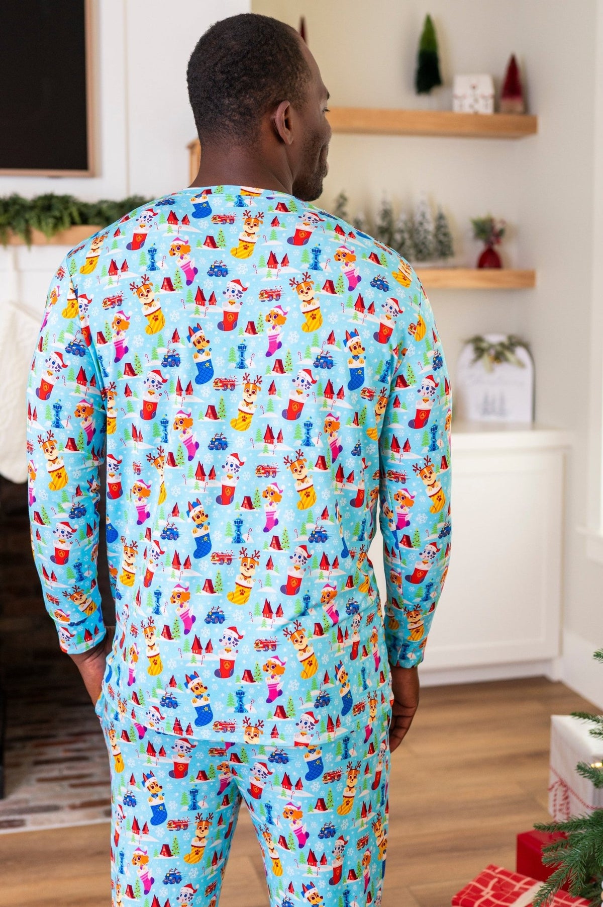 Men's Henley - Paw Patrol™ Deck the PAWs - The Sleepy Sloth