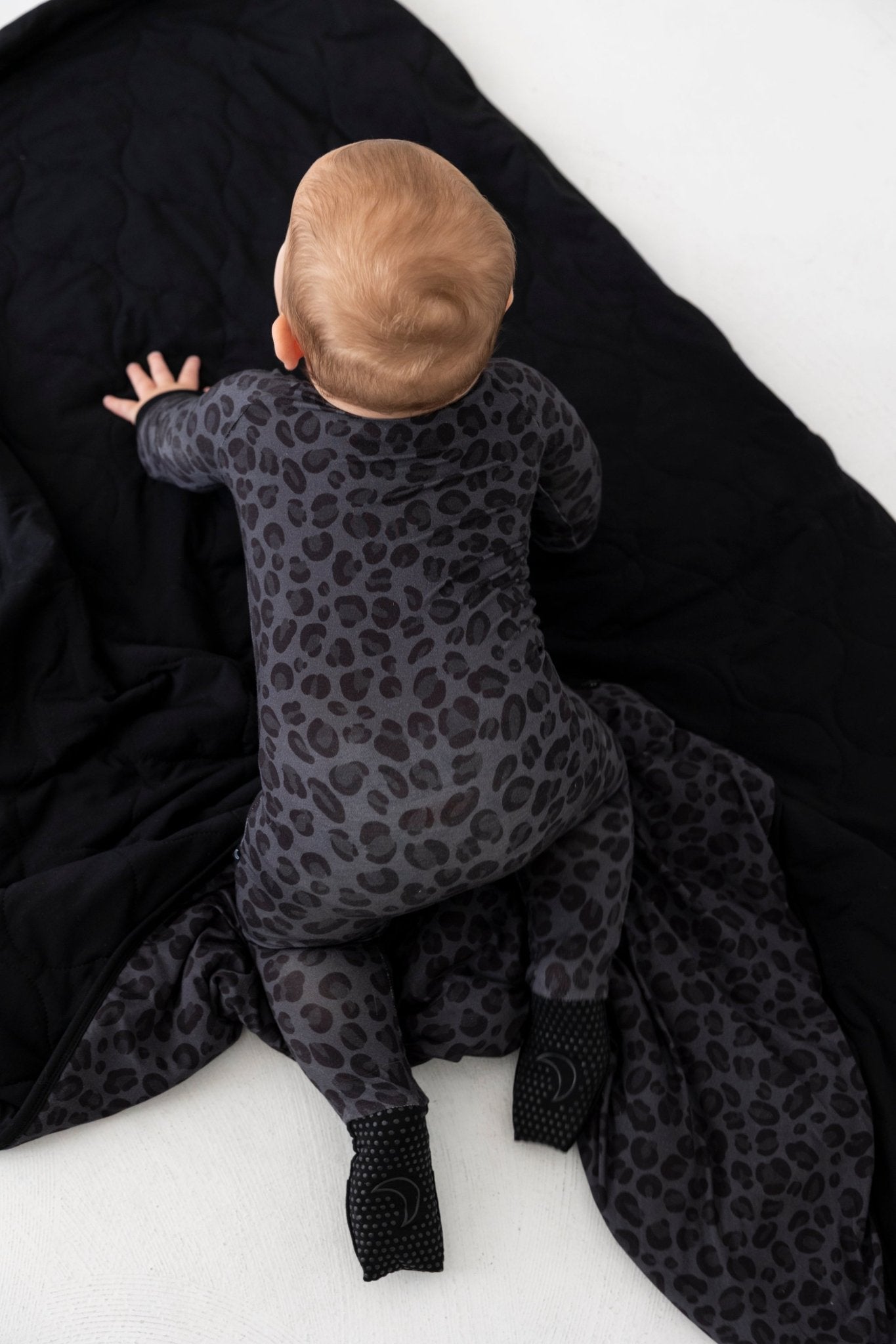 MINI BLANKIE - SPOTTED IN ONYX - The Sleepy Sloth