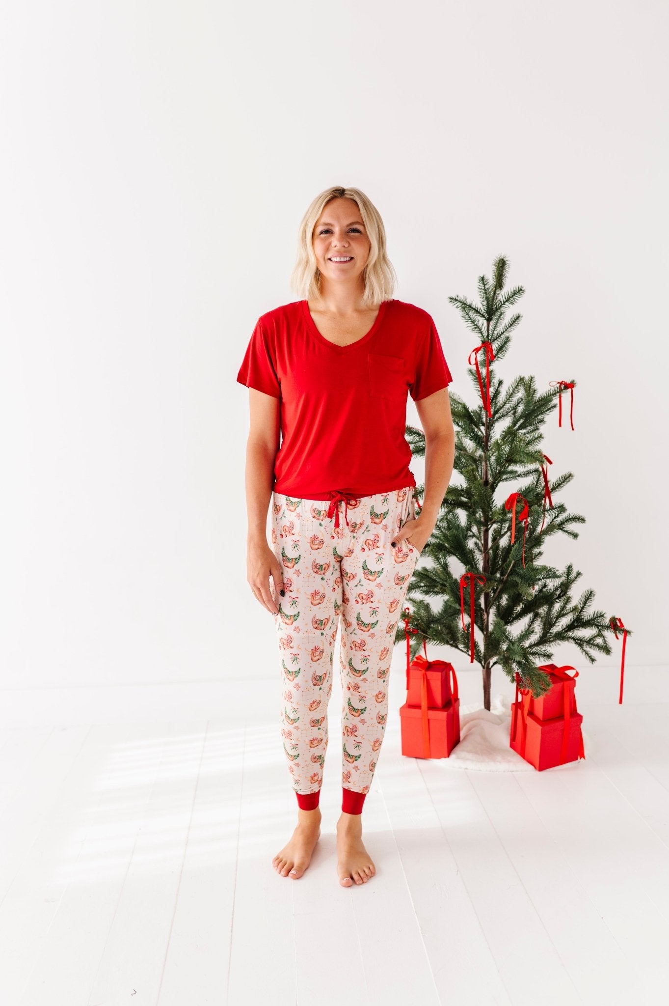 PRESALE WOMEN'S SLEEPY PANTS - SLEEPY SLOTHMAS - The Sleepy Sloth