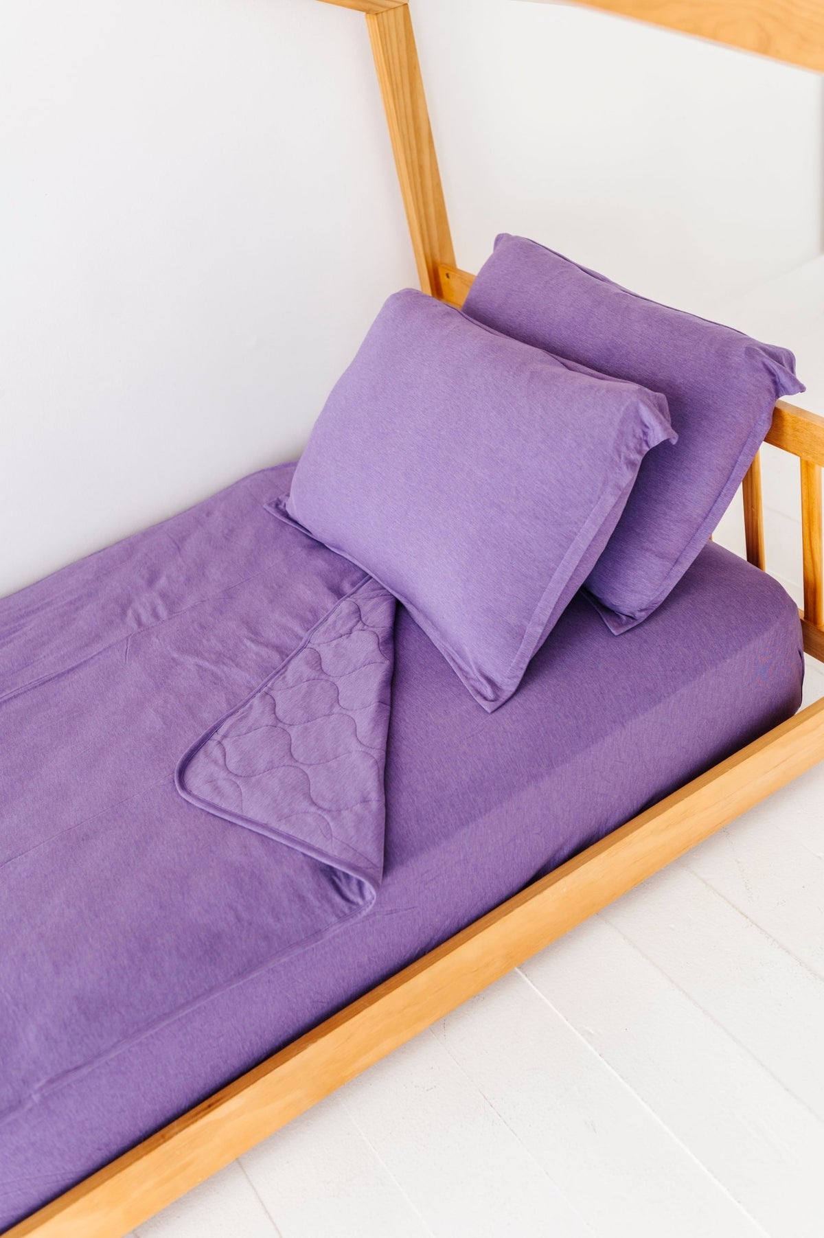 Solid Twin Fitted Sheet - Wisteria - The Sleepy Sloth
