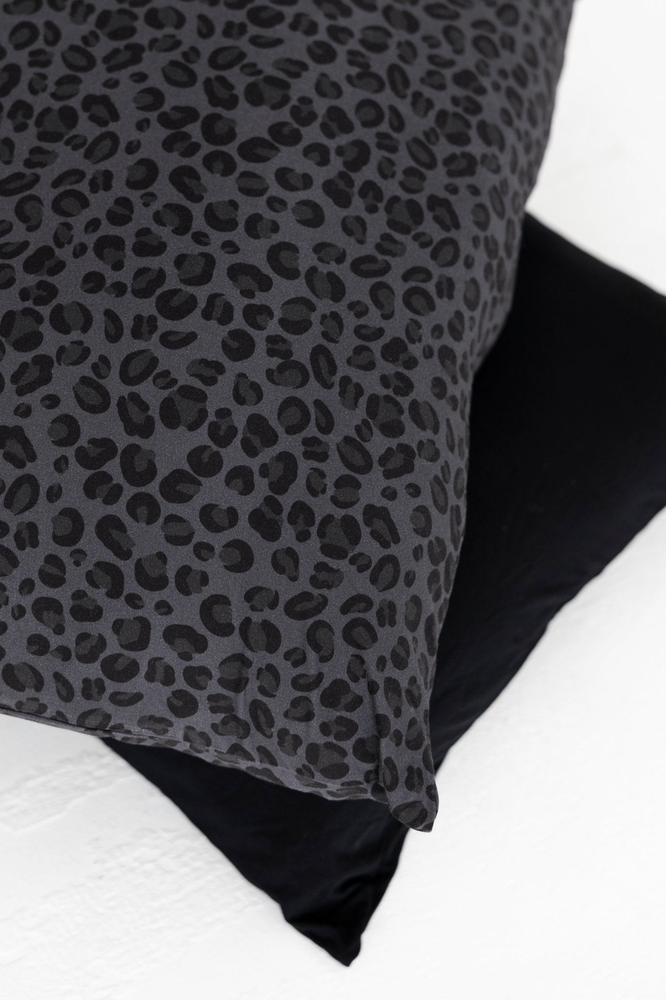 STANDARD PILLOW CASE SET - SPOTTED IN ONYX - The Sleepy Sloth
