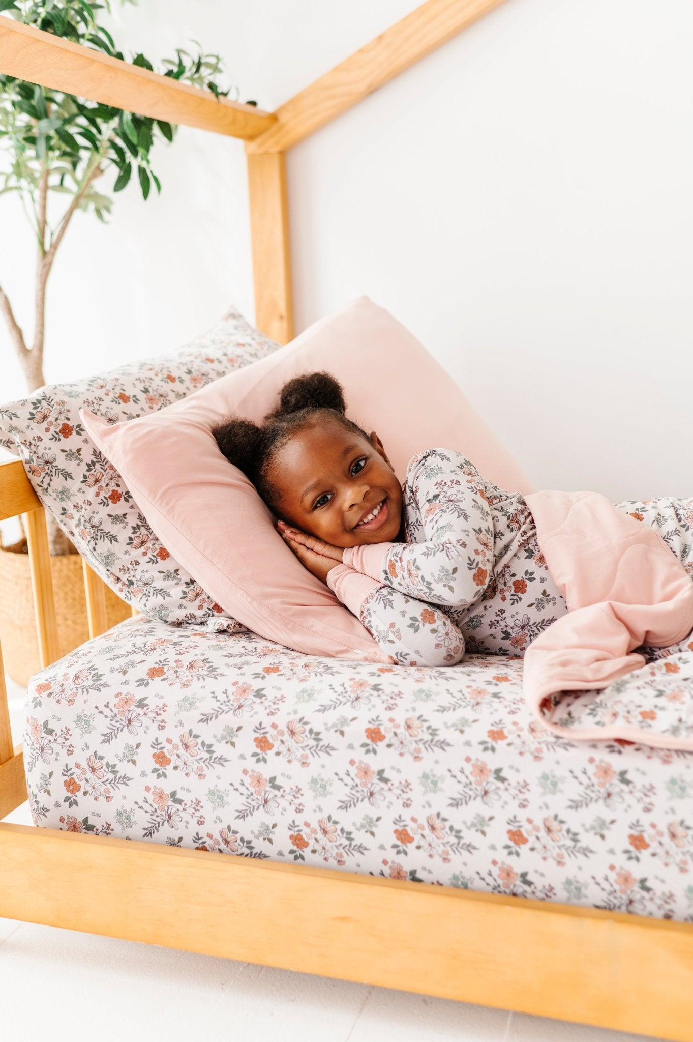 STANDARD PILLOW CASE SET - TIMELESS MEADOW - The Sleepy Sloth