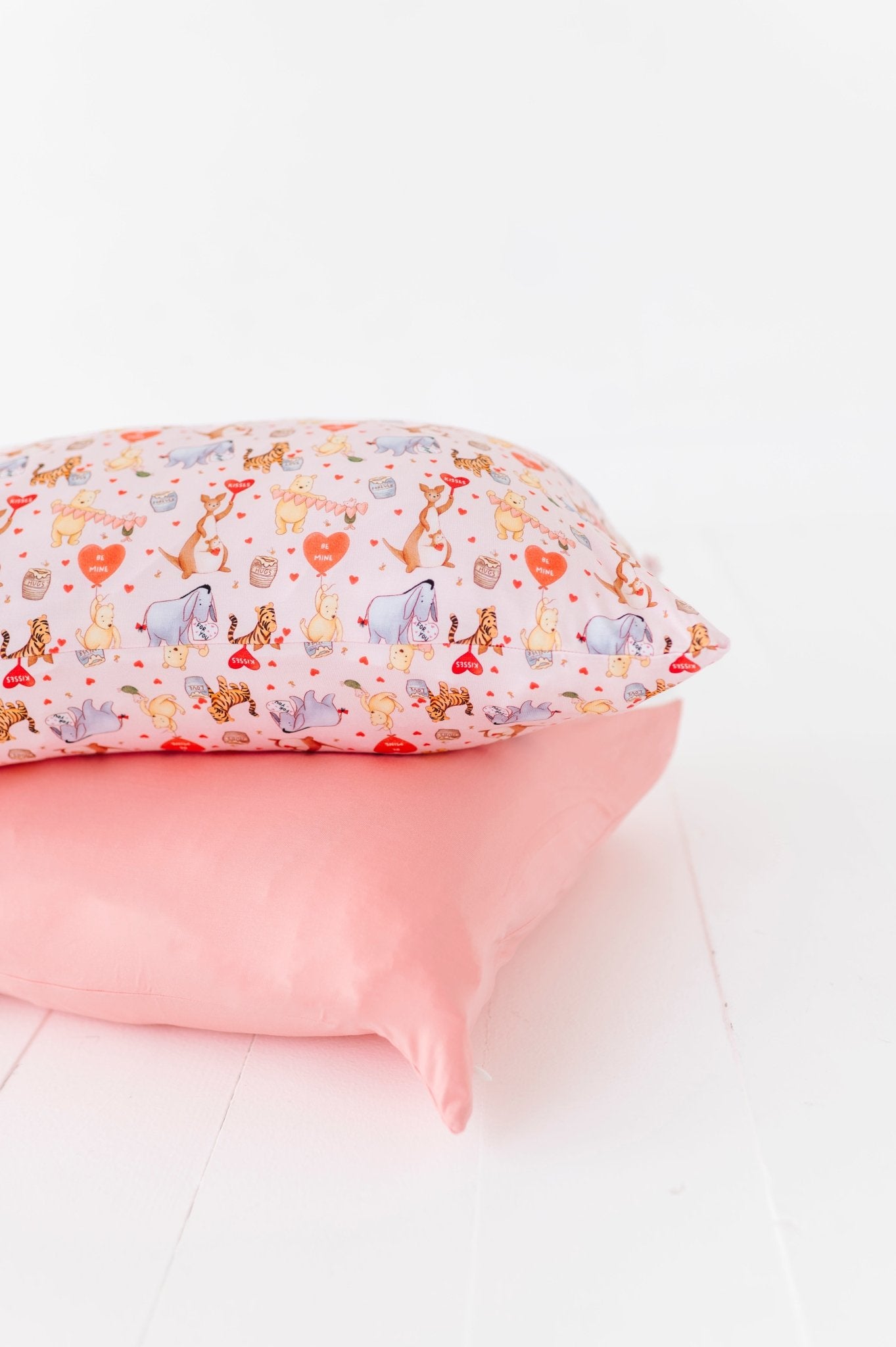 STANDARD PILLOWCASE SET - 100 ACRES OF KISSES - The Sleepy Sloth