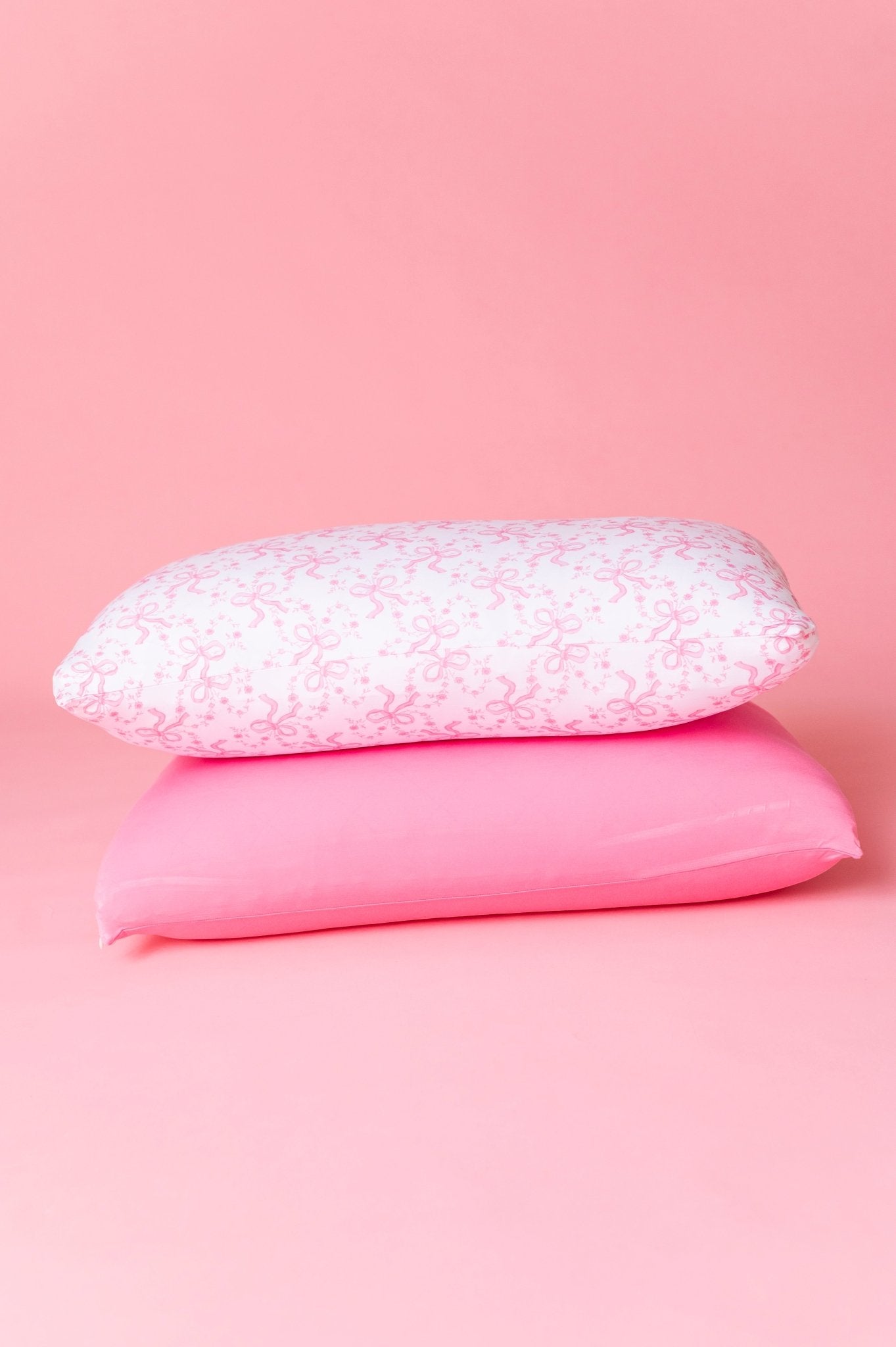 STANDARD PILLOWCASE SET - LOVELACE BOWS - The Sleepy Sloth