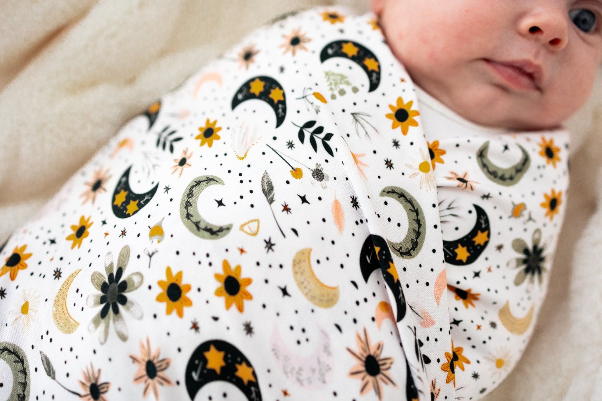 SWADDLE SET - LUNAR BLOSSOM - The Sleepy Sloth