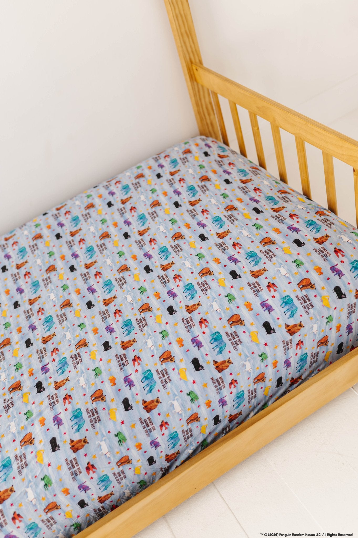 TWIN FITTED SHEET - Eric Carle™ BROWN BEAR BROWN BEAR - The Sleepy Sloth