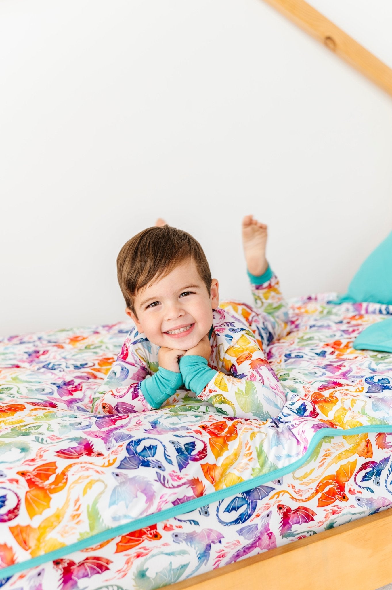 Twin Fitted Sheet - RAINBOW TAILS - The Sleepy Sloth
