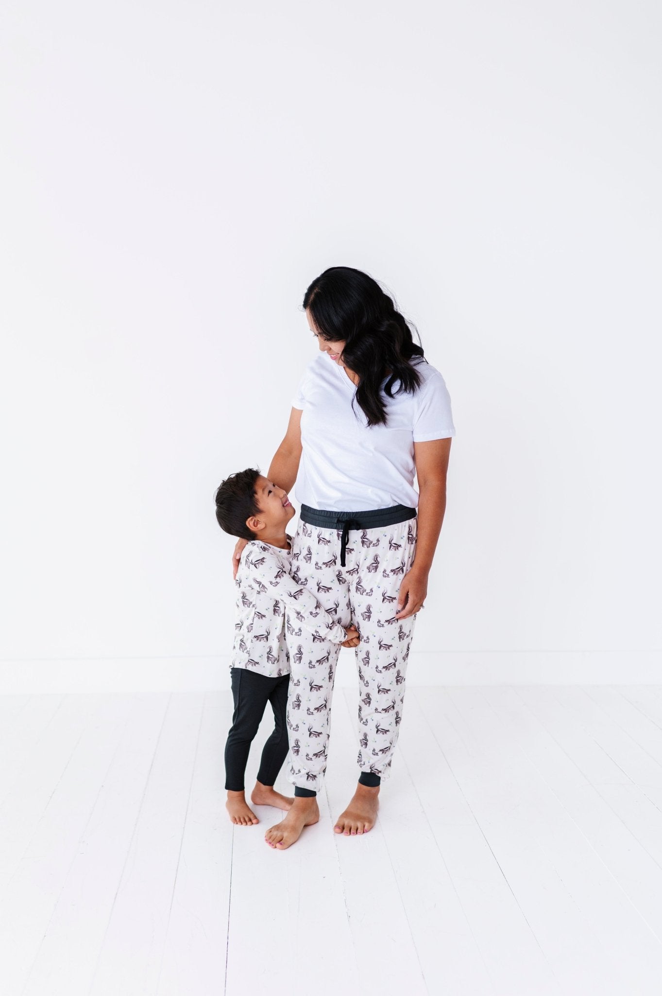 WOMEN'S SLEEPY PANTS - BERRY STINKY - The Sleepy Sloth