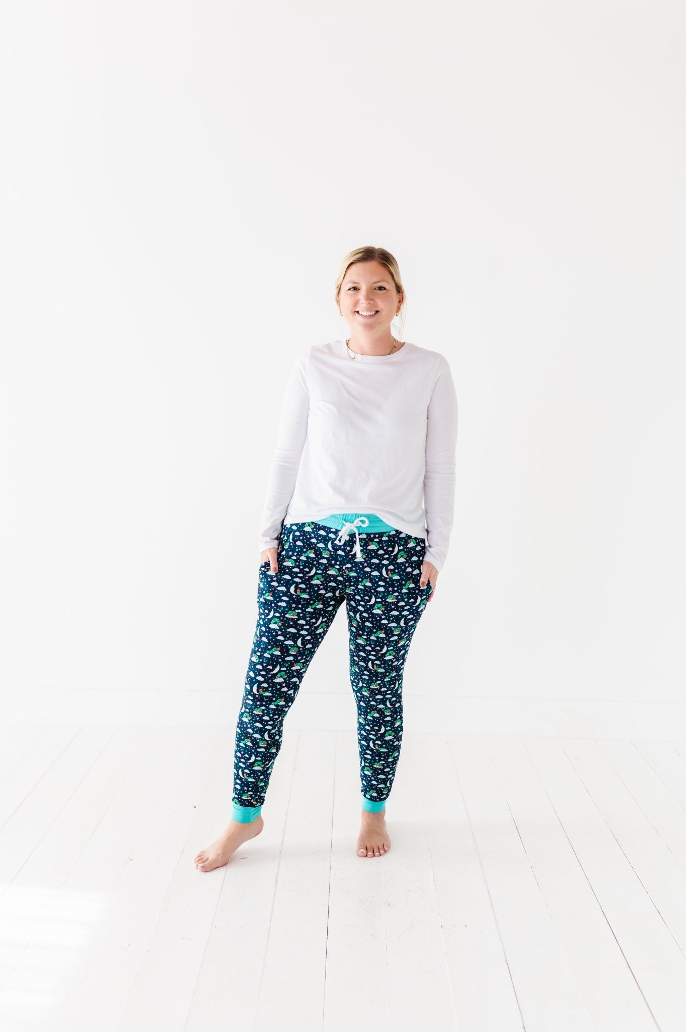 WOMEN'S SLEEPY PANTS - GOOD NIGHT, FRIENDS - The Sleepy Sloth