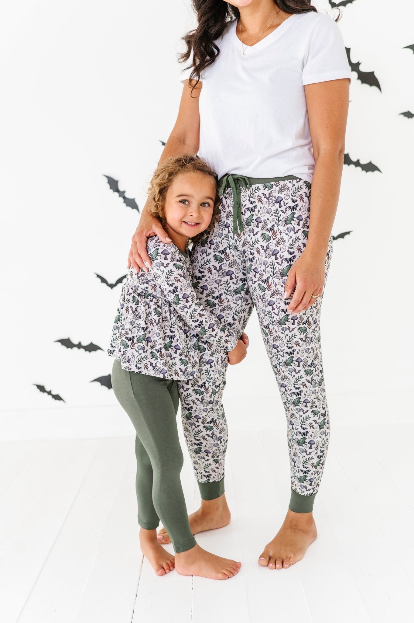 WOMEN'S SLEEPY PANTS - HOCUS CROAKUS - The Sleepy Sloth