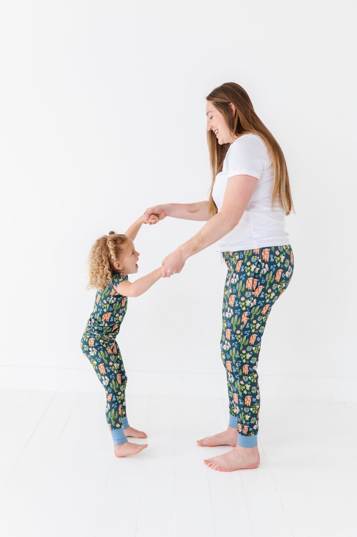 WOMEN'S SLEEPY PANTS - PRICKLY PASTURES - The Sleepy Sloth